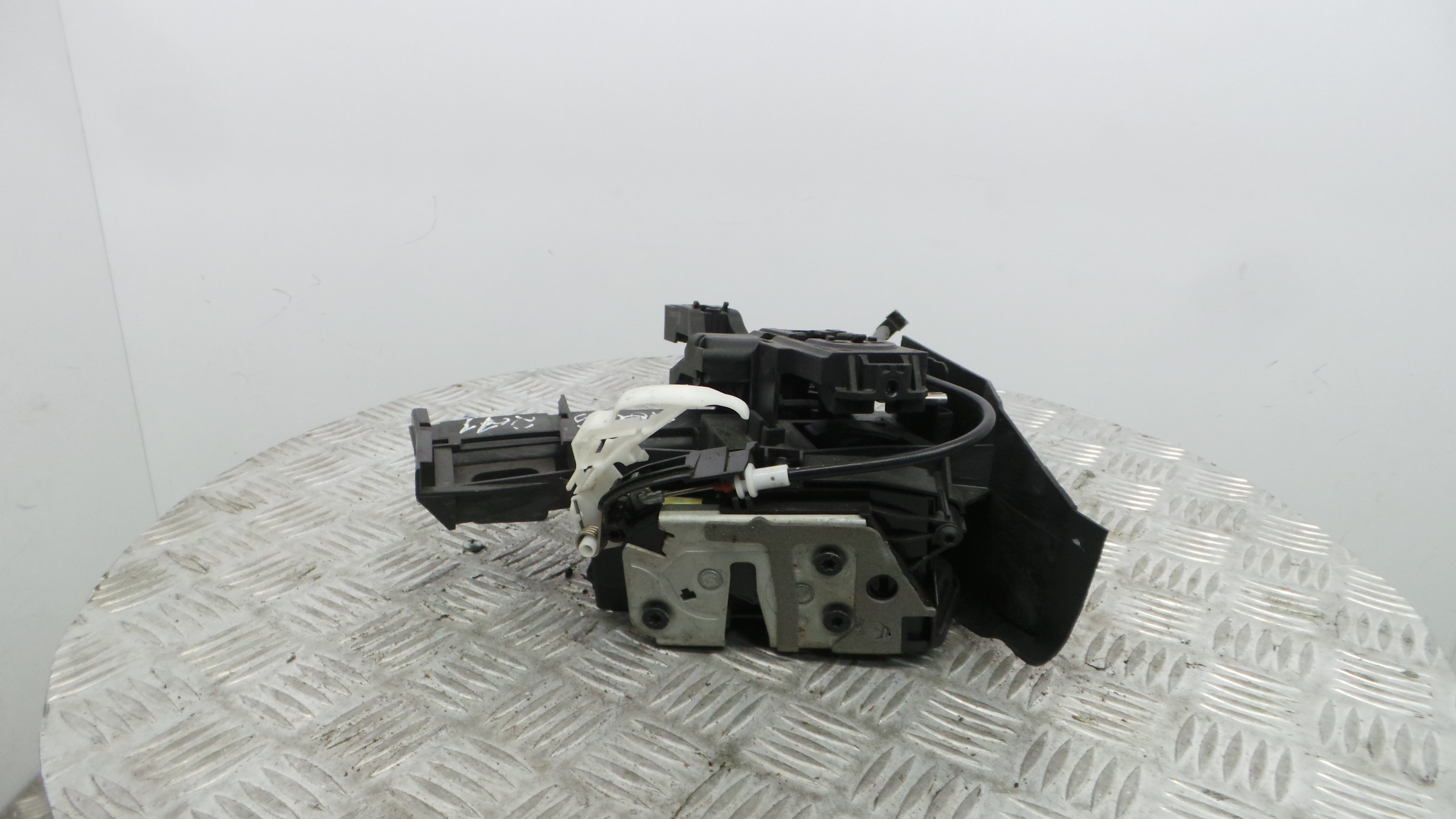 Fecho da Porta Trás Esq BM5A-A26413-AC - FORD FOCUS II (DA_, HCP, DP)-33639679