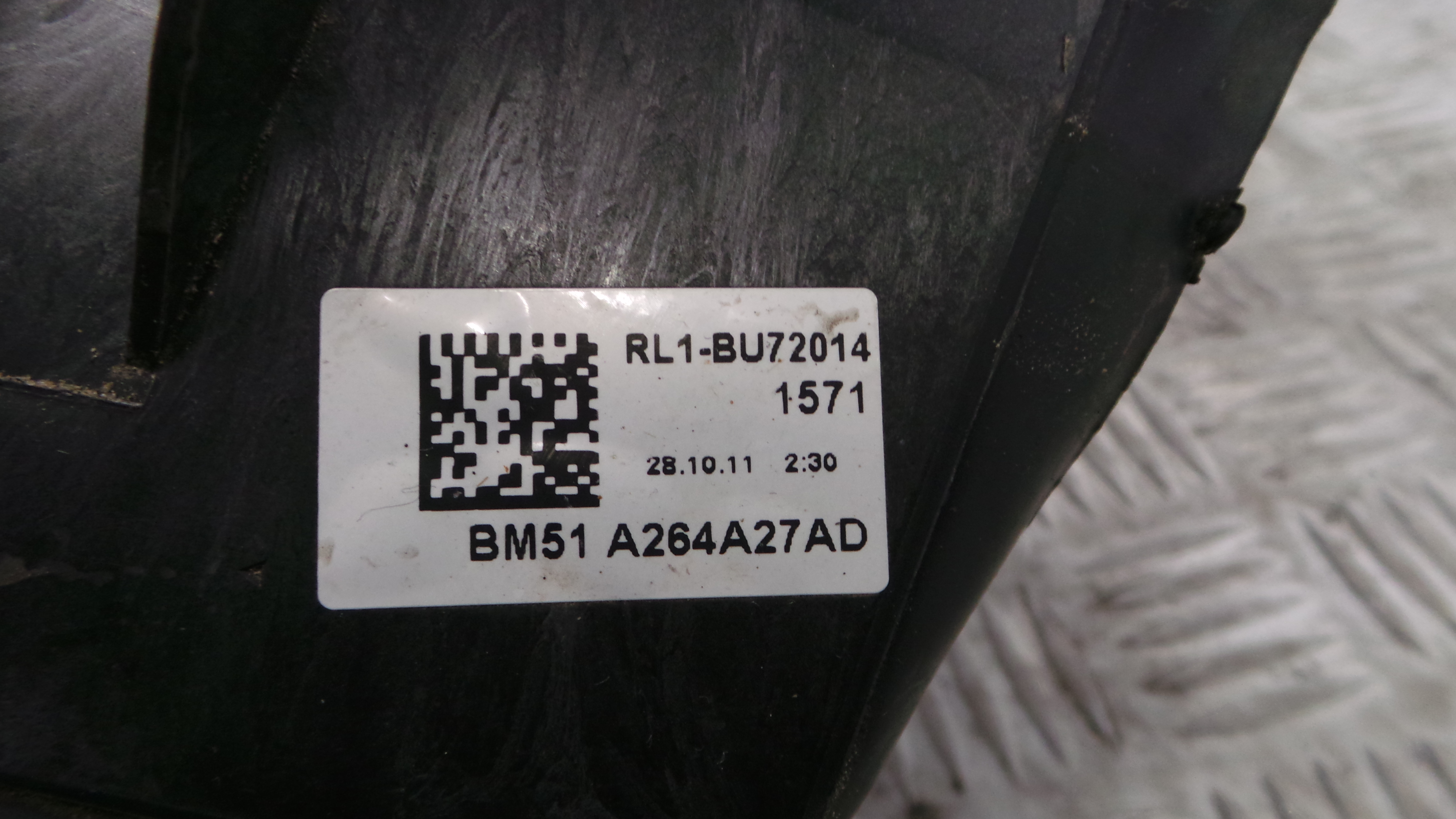 Fecho da Porta Trás Esq BM5A-A26413-AC - FORD FOCUS II (DA_, HCP, DP)-33639679