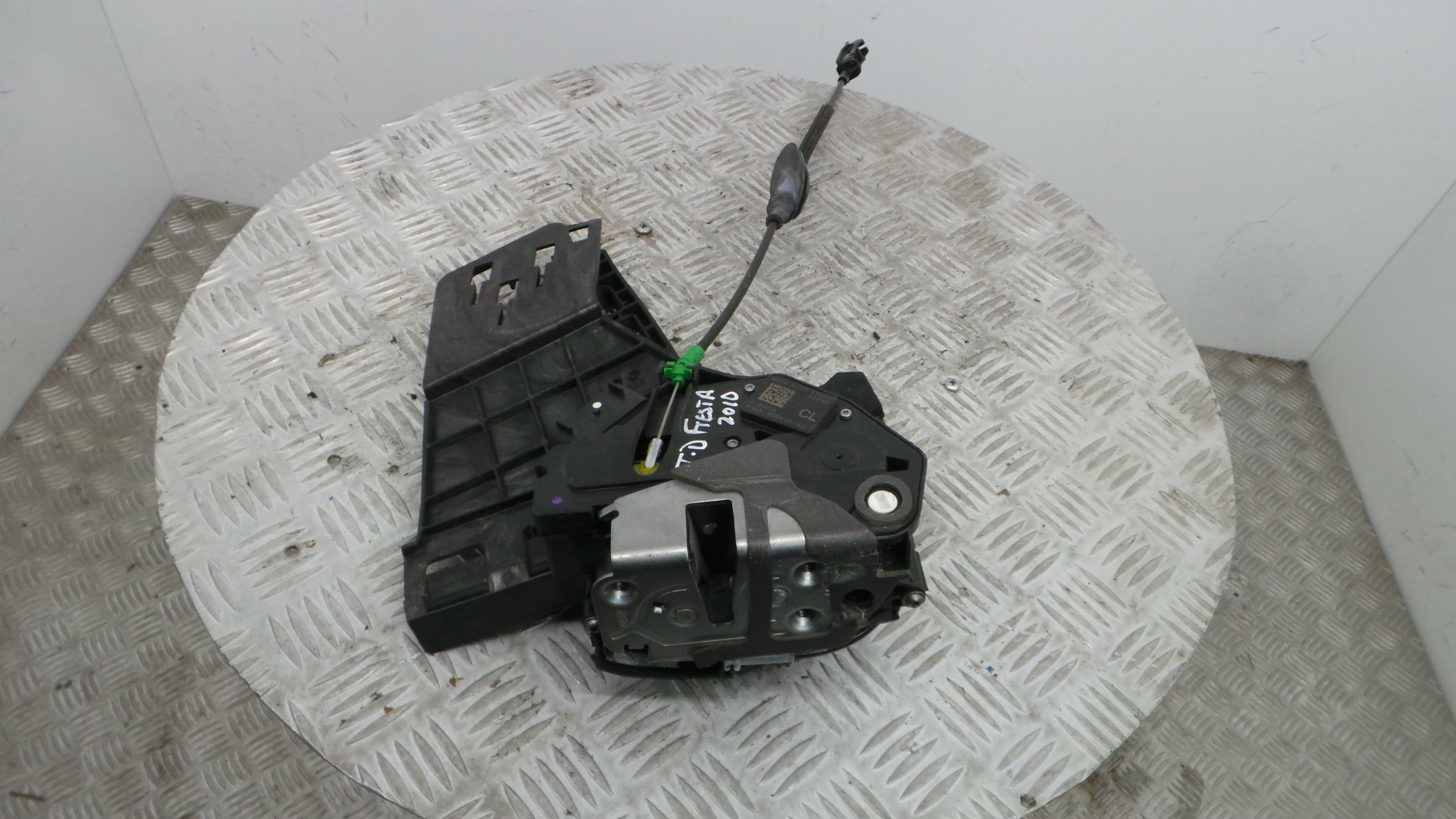 Fecho da Porta Trás Dto 8A64-A26412-AD - FORD FIESTA VI (CB1, CCN)-33639691