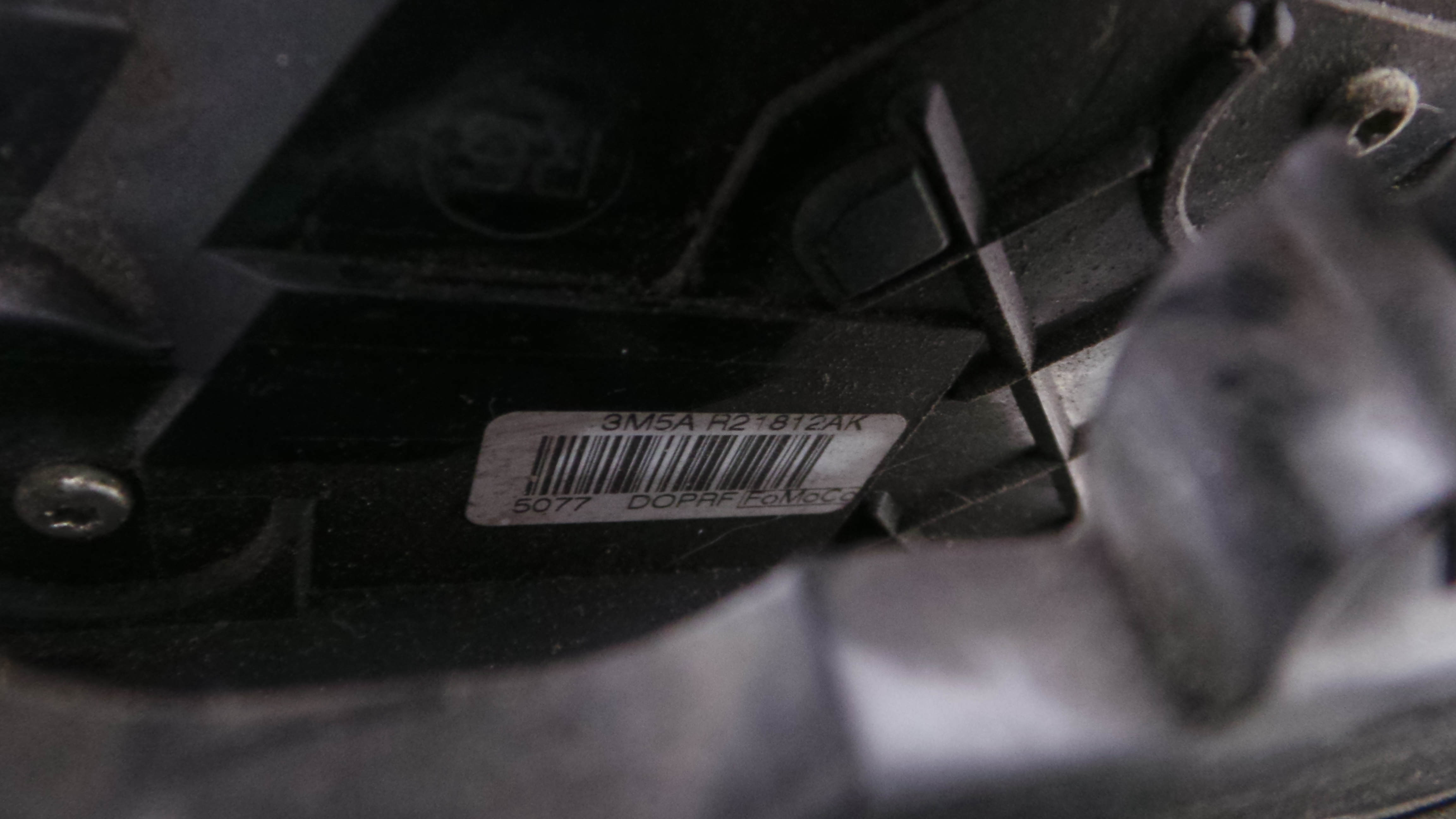 Fecho da Porta Frente Dto 3M5A-R21812-AK - FORD FOCUS II (DA_, HCP, DP)-33639704