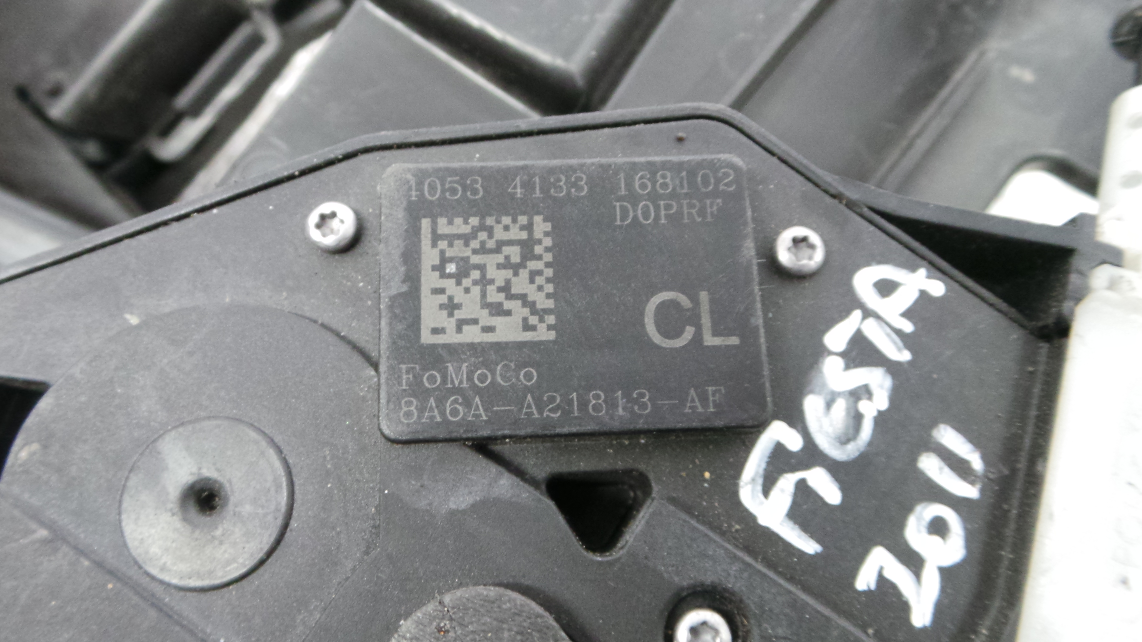 Fecho da Porta Frente Esq 8A6A-A21813-AF - FORD FIESTA VI (CB1, CCN)-33639788