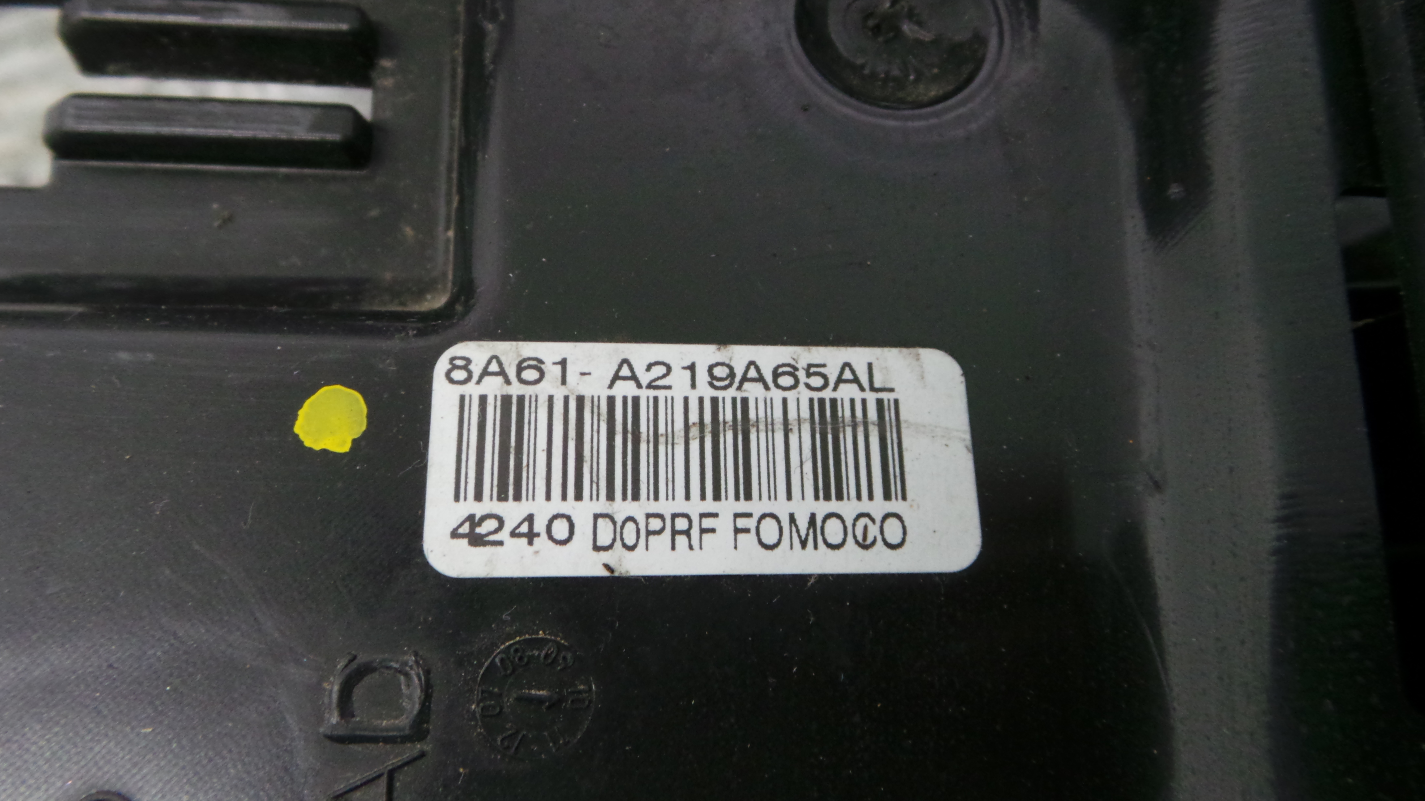 Fecho da Porta Frente Esq 8A6A-A21813-AF - FORD FIESTA VI (CB1, CCN)-33639788
