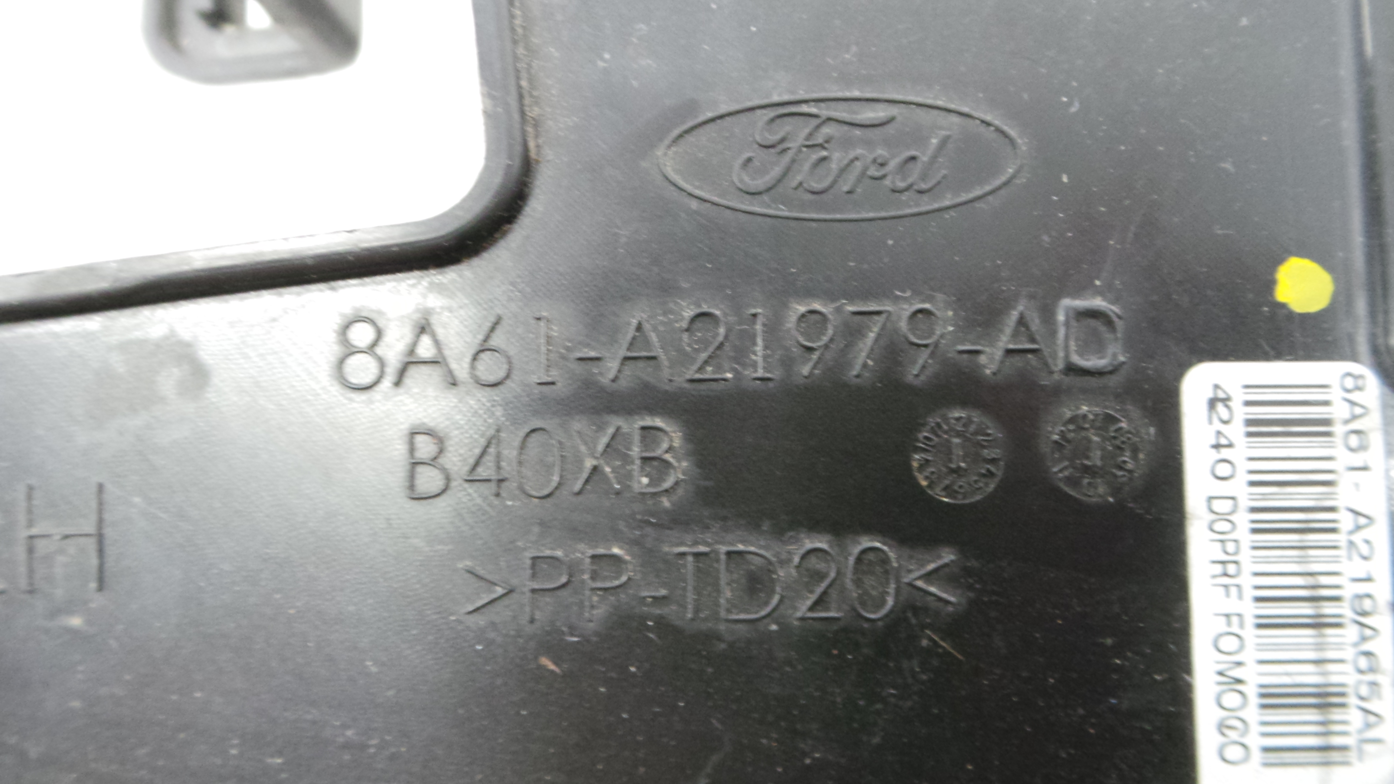 Fecho da Porta Frente Esq 8A6A-A21813-AF - FORD FIESTA VI (CB1, CCN)-33639788