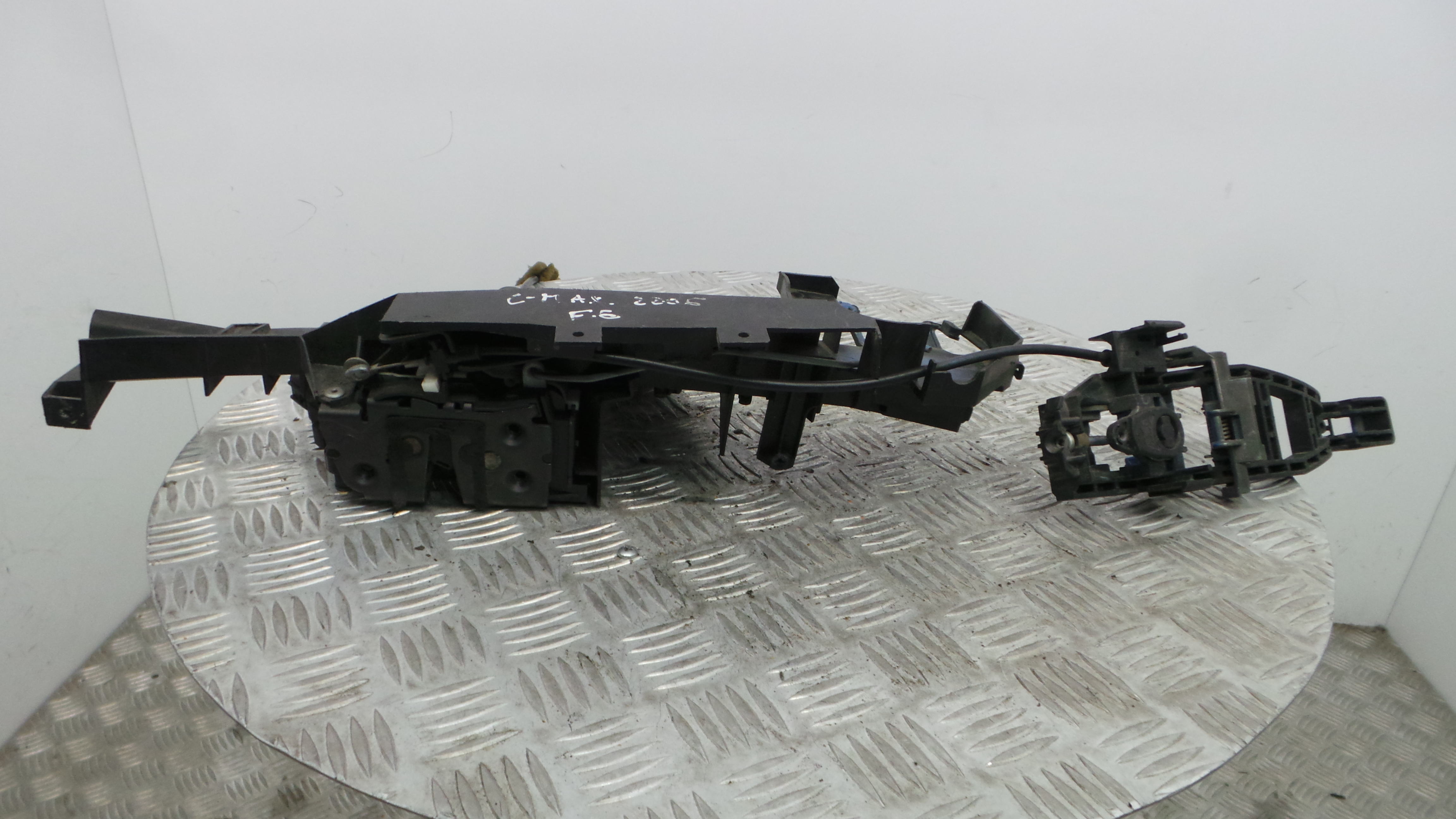 Fecho da Porta Frente Esq 3M51-R21979-AB - FORD FOCUS C-MAX (DM2)-33639821 Fecho da Porta Frente Esq 3M51-R21979-AB - FORD FOCUS C-MAX (DM2)-33639821