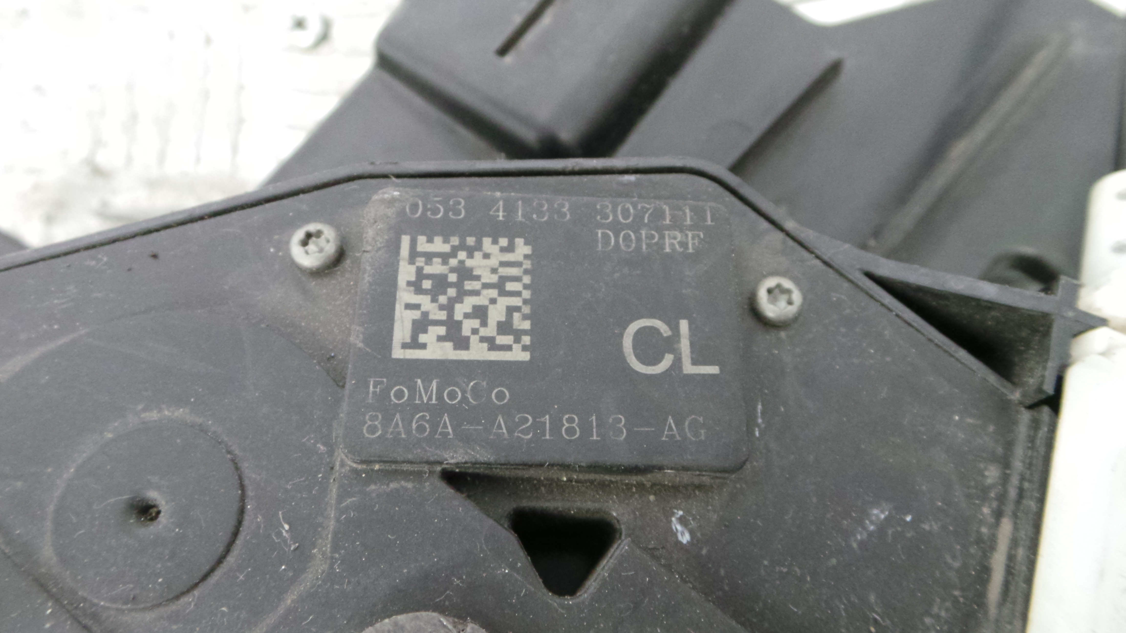 Fecho da Porta Frente Esq 8A6A-A21813-AG - FORD FIESTA VI (CB1, CCN)-33639831