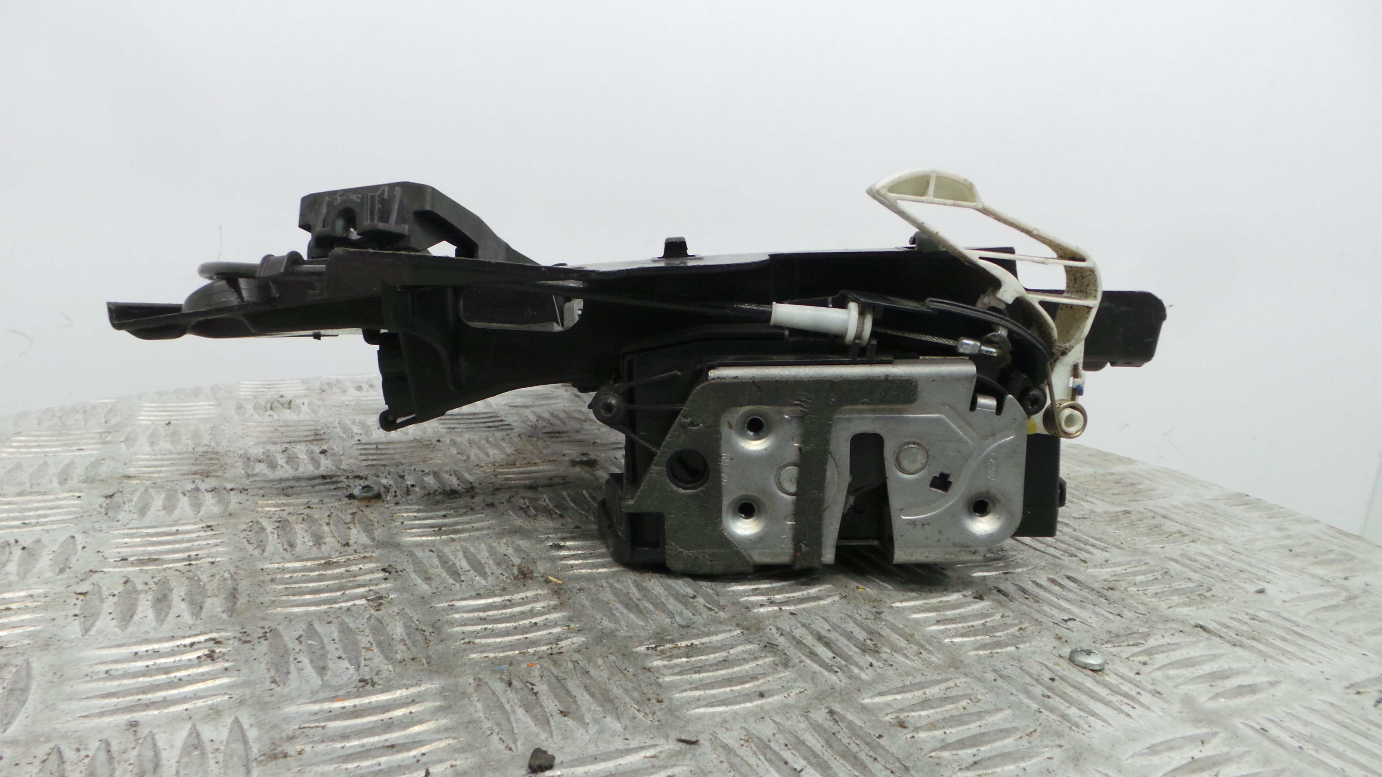 Fecho da Porta Frente Dto 8A6A-A21812-BD - FORD FIESTA VI (CB1, CCN)-33639848