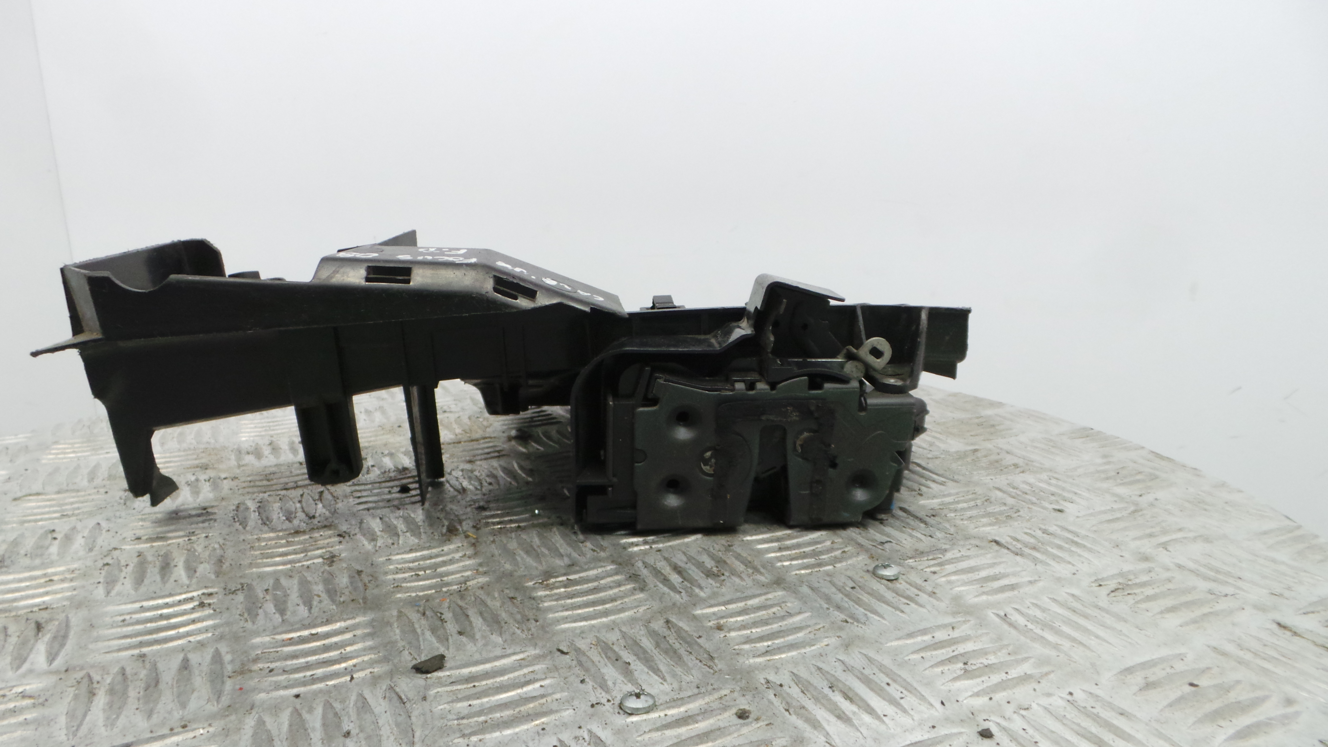 Fecho da Porta Frente Dto 7M5A-R21812-AA - FORD FOCUS II Station Wagon (DA_, FFS, DS), FOCUS II Turn-33639866