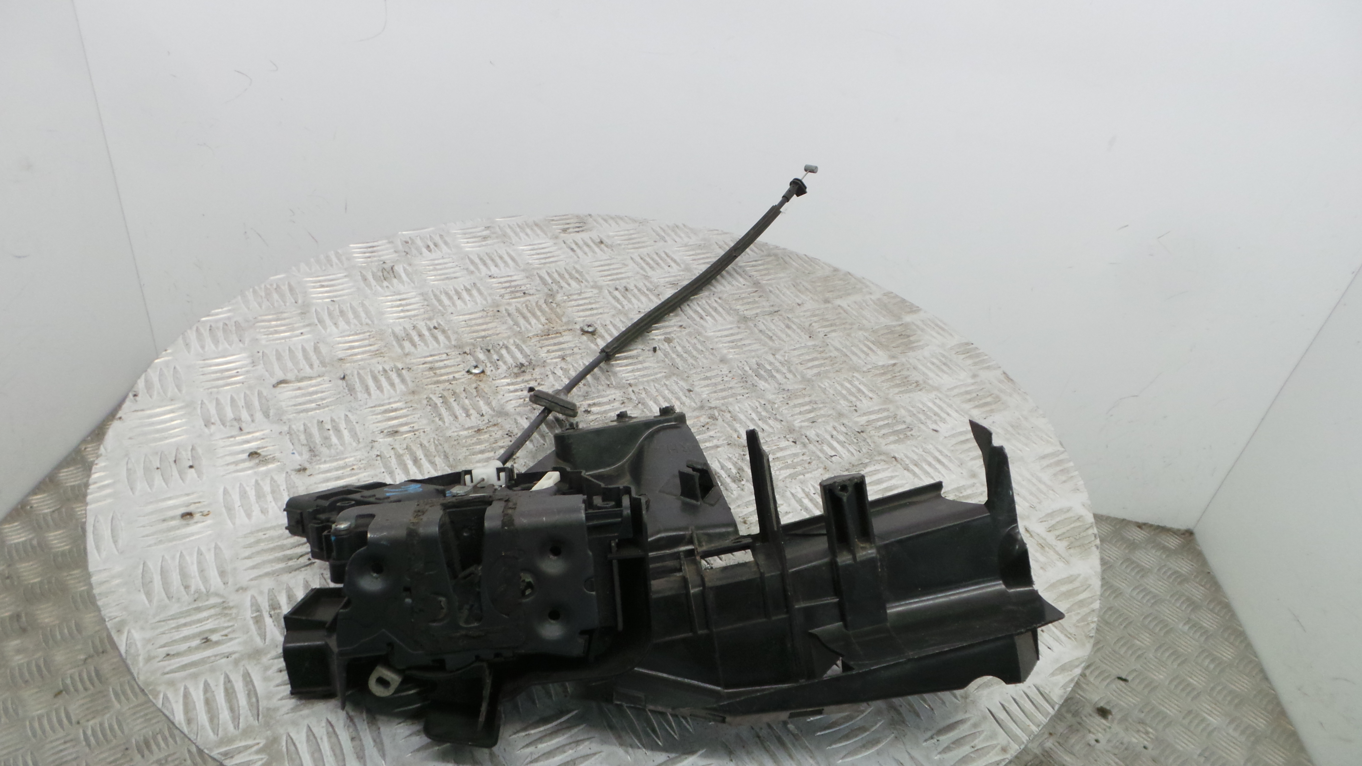 Fecho da Porta Frente Dto 7M5A-R21812-AA - FORD FOCUS II Station Wagon (DA_, FFS, DS), FOCUS II Turn-33639866