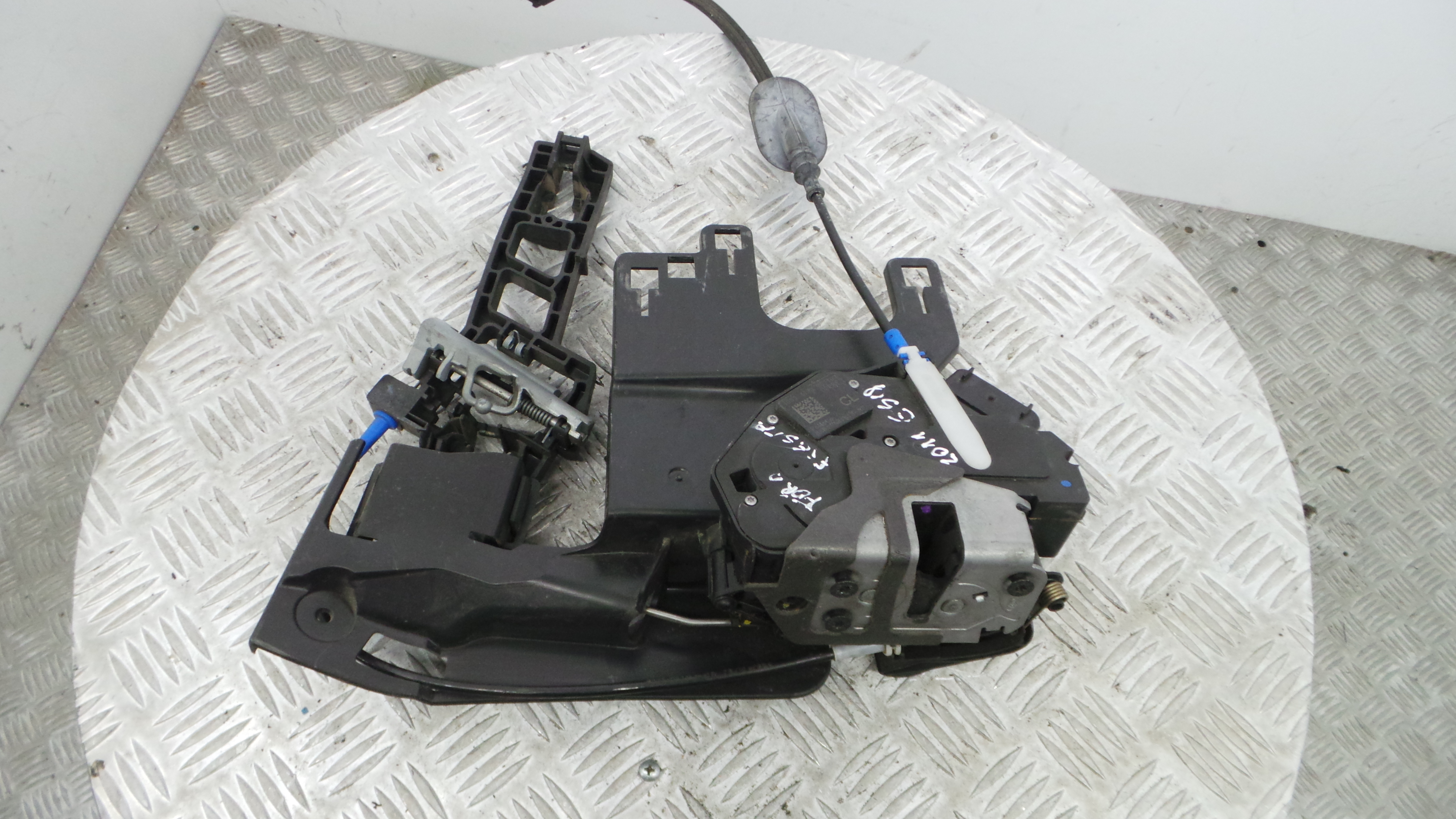 Fecho da Porta Esq 8A6A-A21813-AF - FORD FIESTA VI (CB1, CCN)-33639973