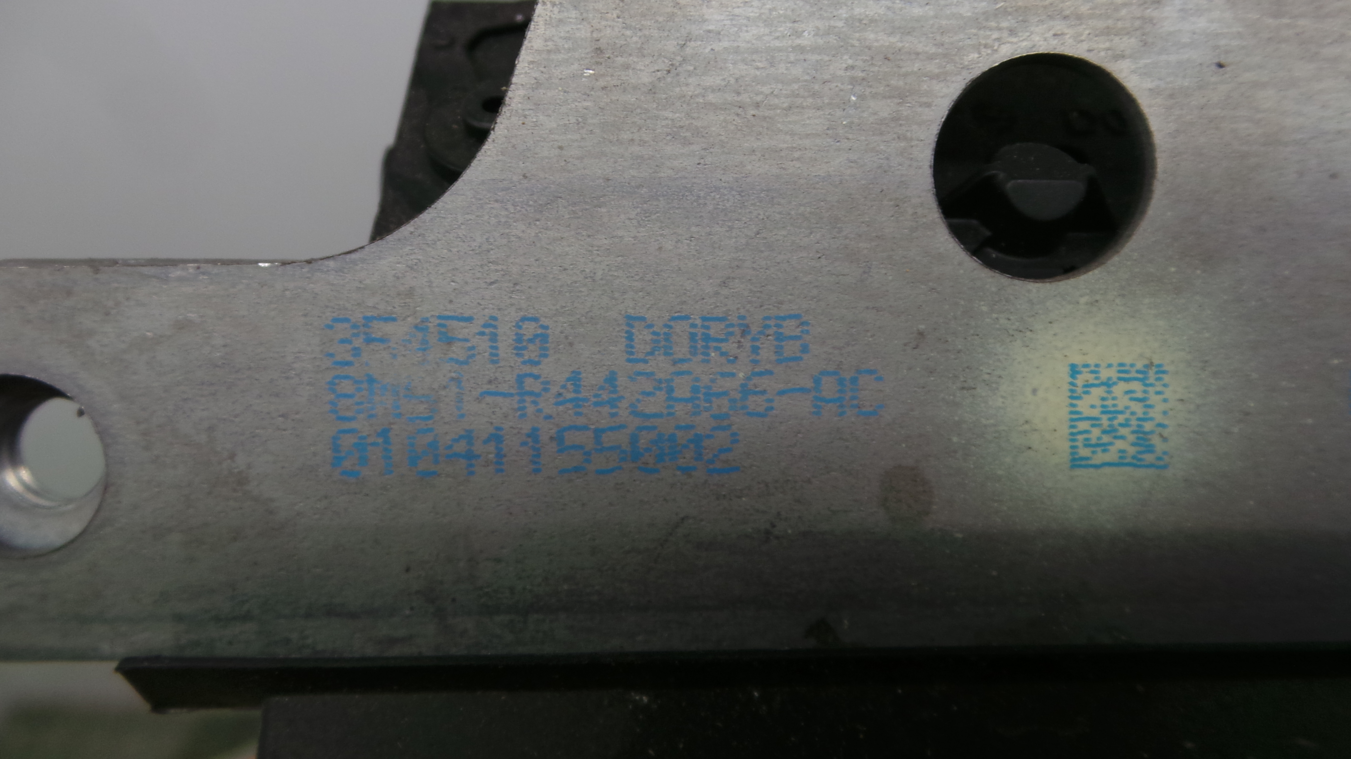 Fecho Mala 8M51-R442A66-AC - FORD S-MAX (WA6)-33639999