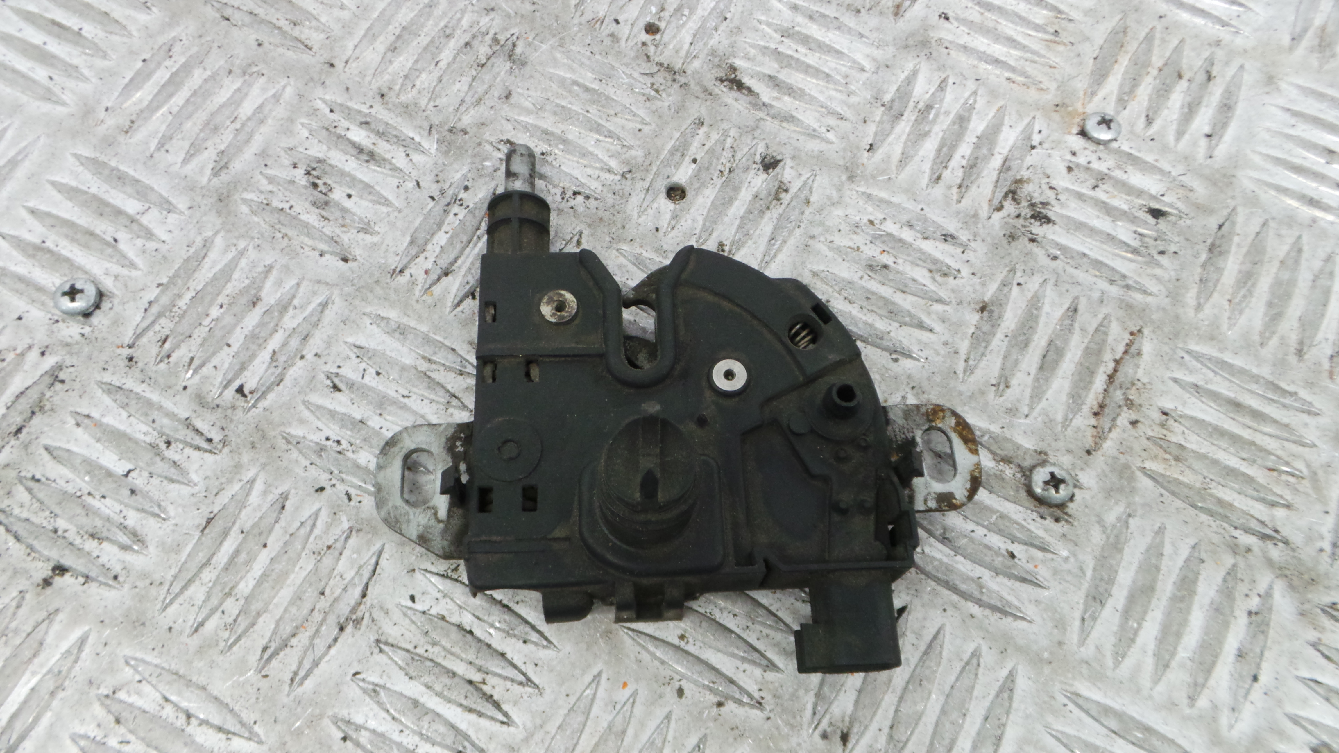 Fecho do Capot 3M51-16700-AB - FORD FOCUS II (DA_, HCP, DP)-33640014