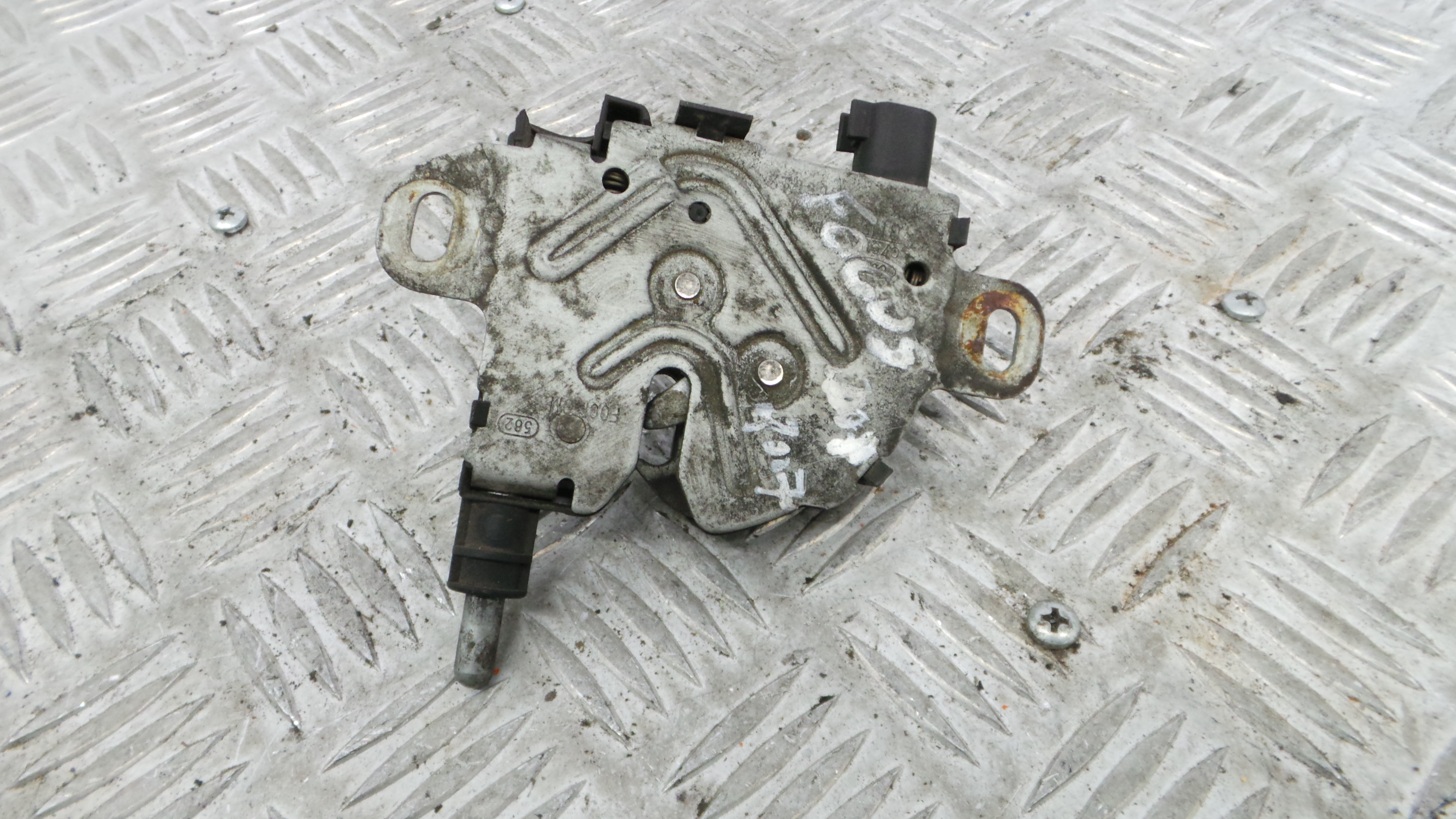 Fecho do Capot 3M51-16700-AB - FORD FOCUS II (DA_, HCP, DP)-33640014