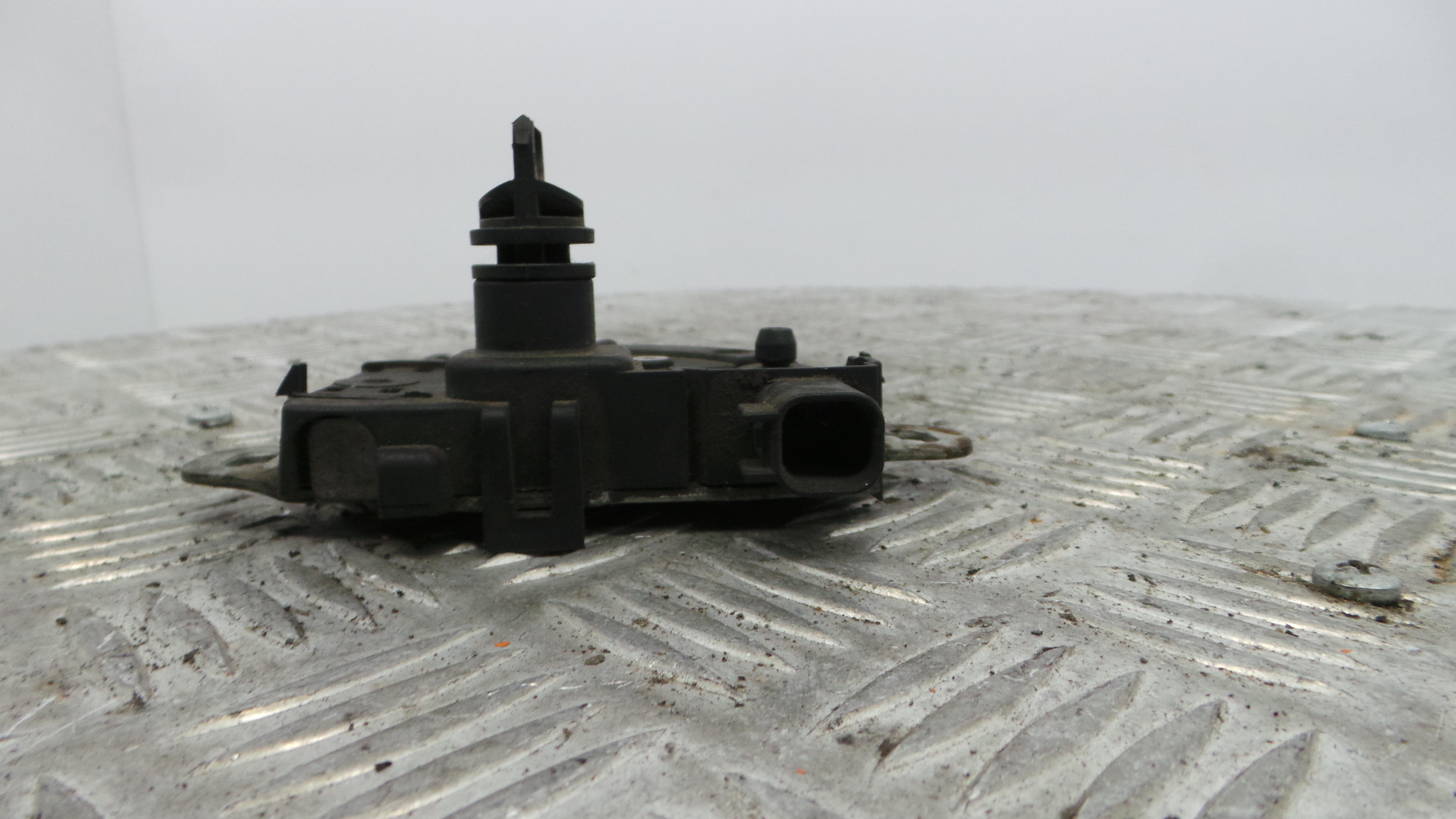 Fecho do Capot 3M51-16700-AB - FORD FOCUS II (DA_, HCP, DP)-33640014