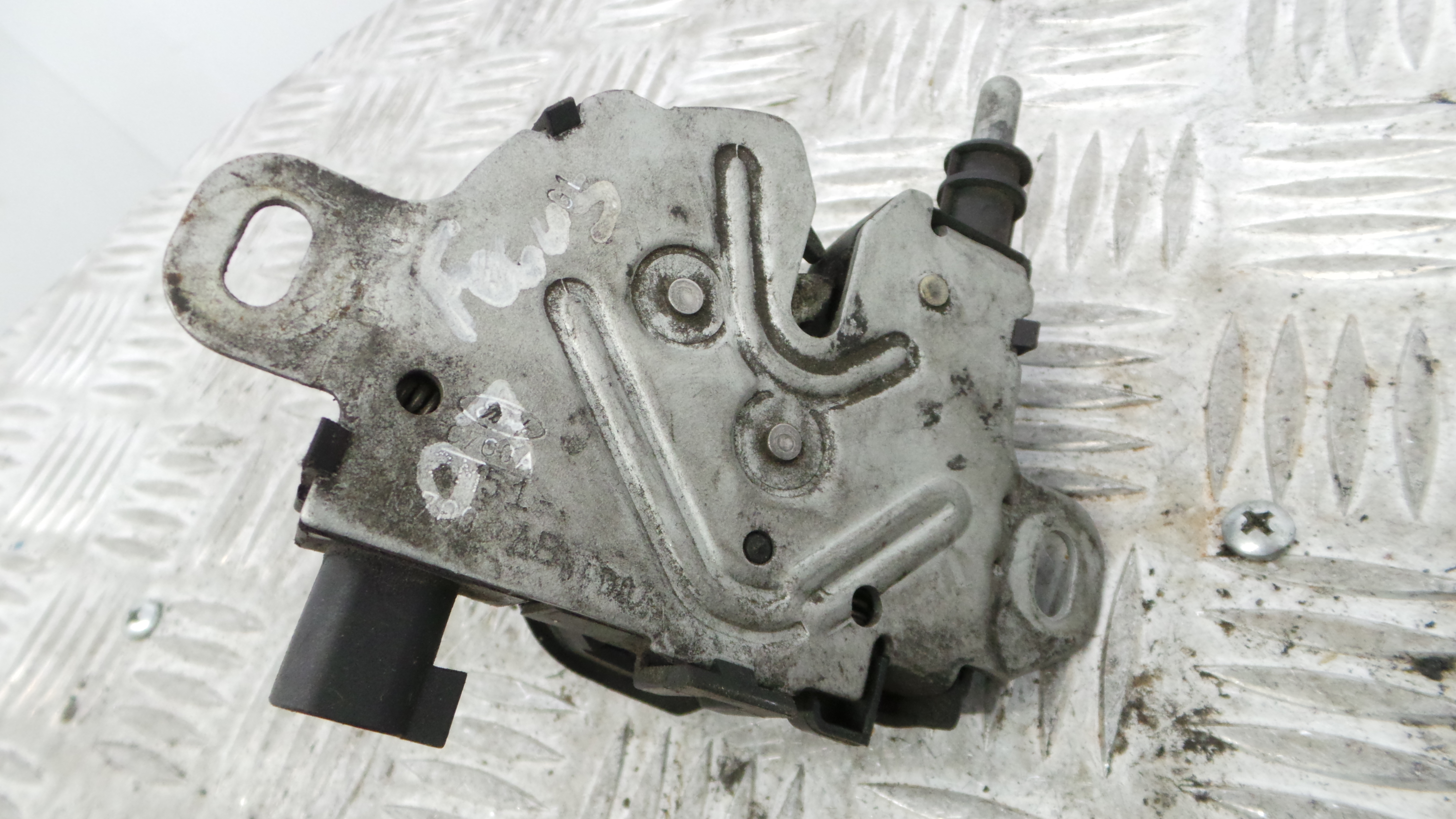 Fecho do Capot 3M51-16700-AB - FORD FOCUS II (DA_, HCP, DP)-33640018