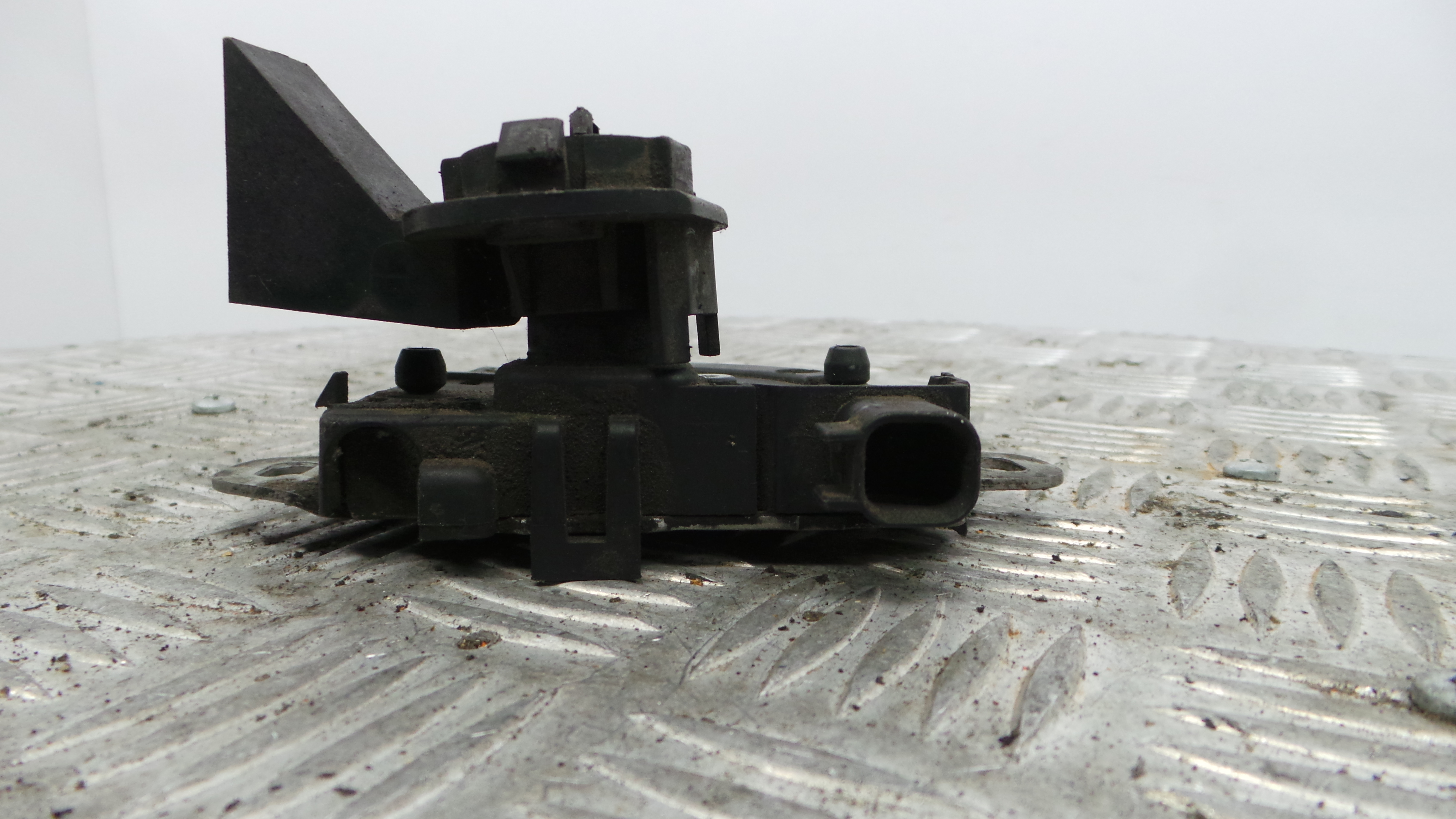 Fecho do Capot 3M51-16700-AB - FORD FOCUS II (DA_, HCP, DP)-33640018