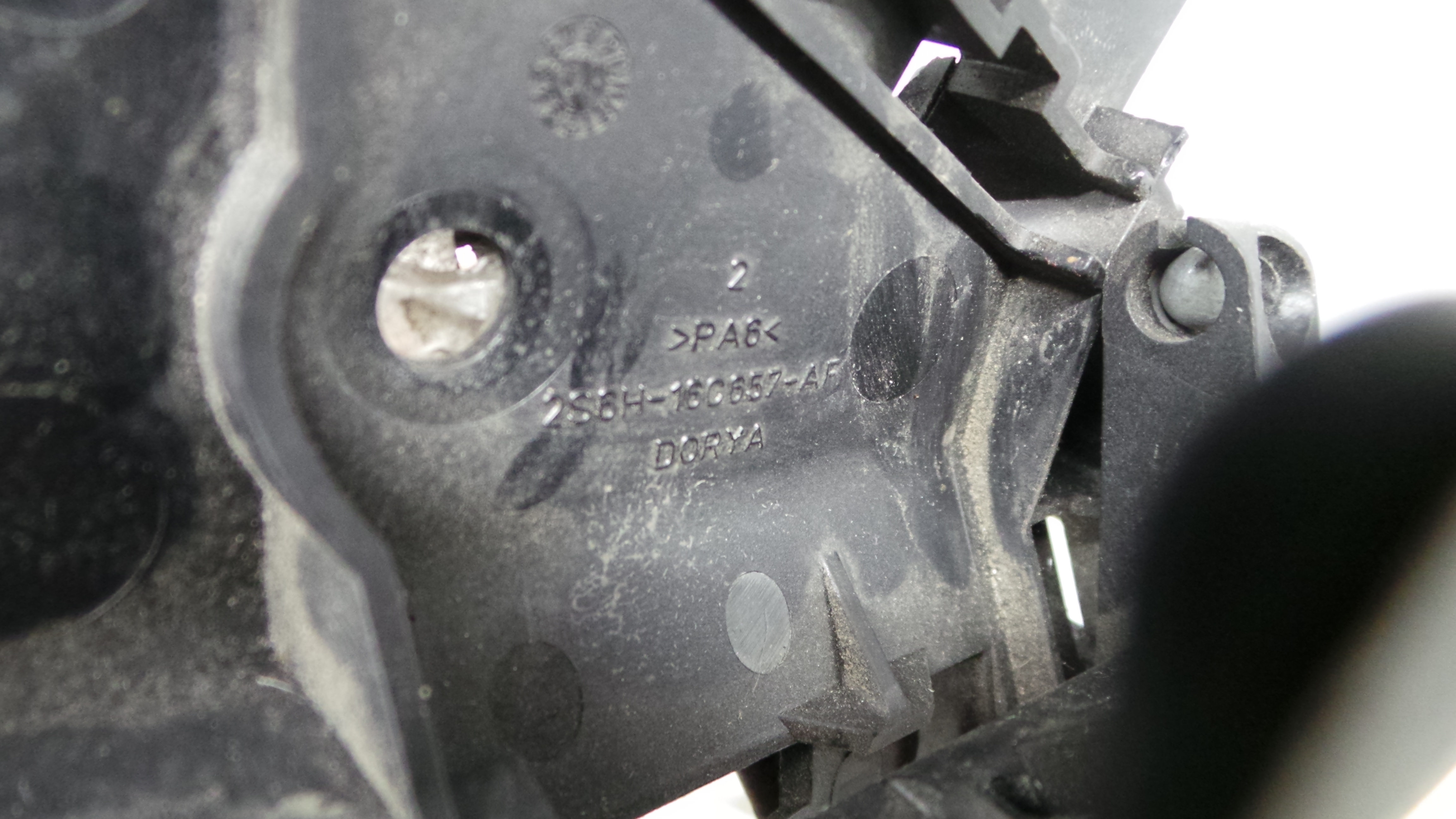 Puxador Interior Capot 2S6H-16C657-AF - FORD FIESTA VI (CB1, CCN)-33640022