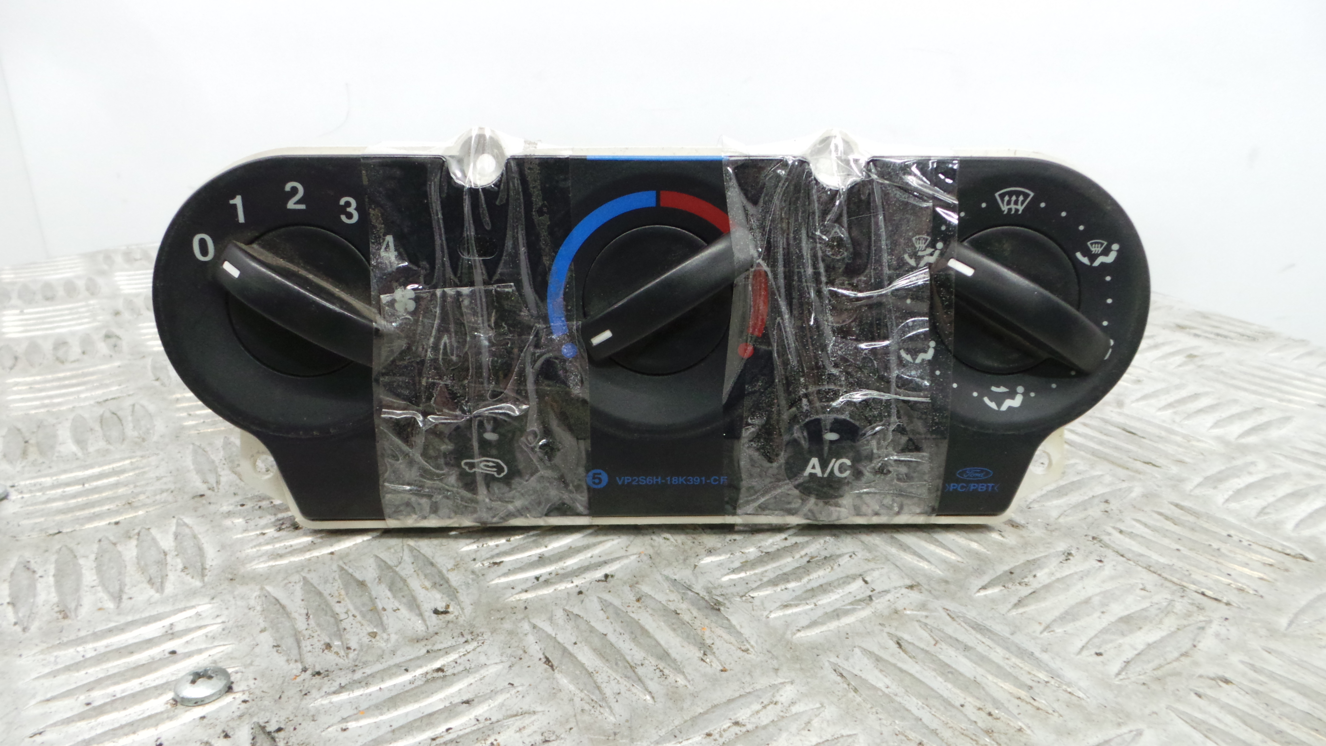 Comando da Sofagem / Climatronic 2S6H-19980-BF - FORD FIESTA V (JH_, JD_)-33640212 Comando da Sofagem / Climatronic 2S6H-19980-BF - FORD FIESTA V (JH_, JD_)-33640212