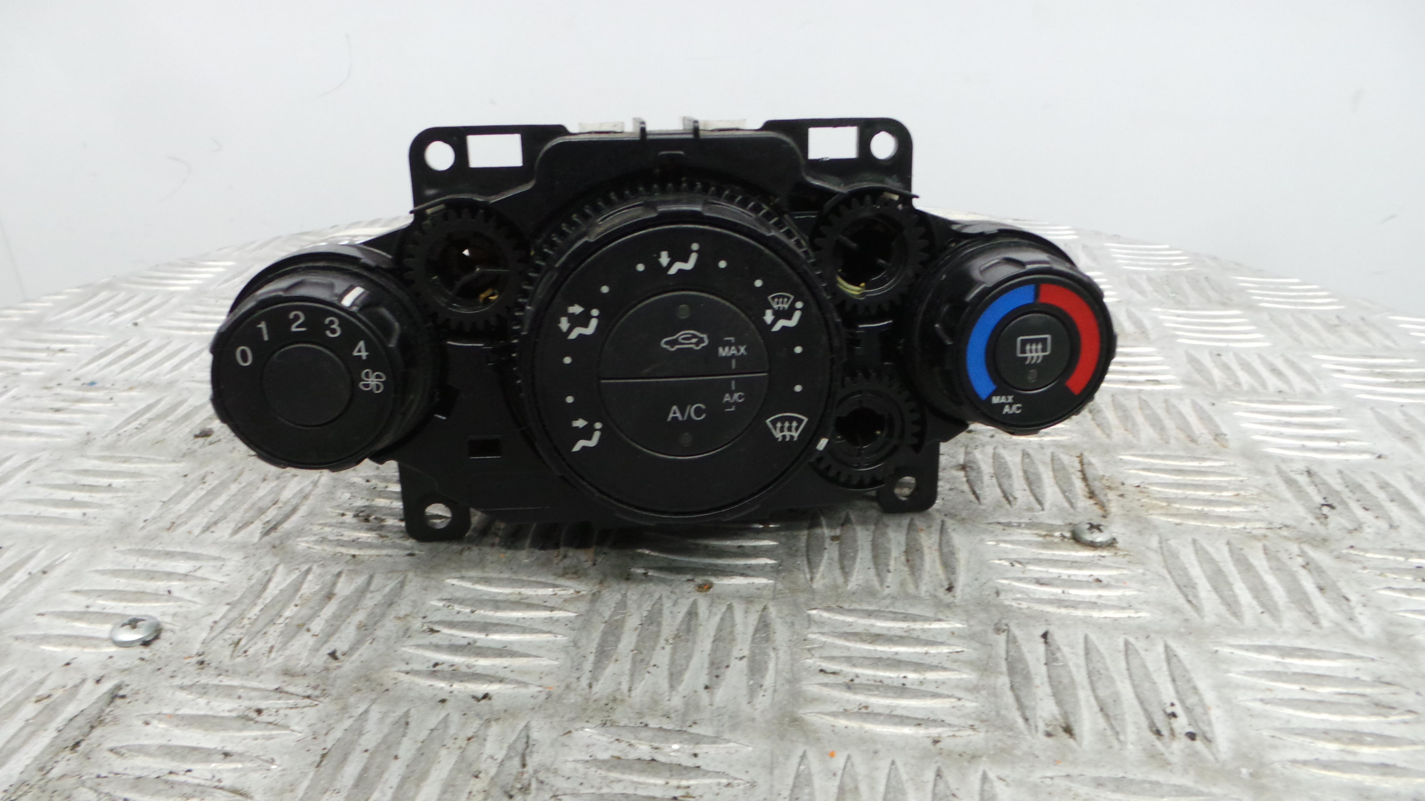 Comando da Sofagem / Climatronic 8A61-19980-AG - FORD FIESTA VI (CB1, CCN)-33640218 Comando da Sofagem / Climatronic 8A61-19980-AG - FORD FIESTA VI (CB1, CCN)-33640218