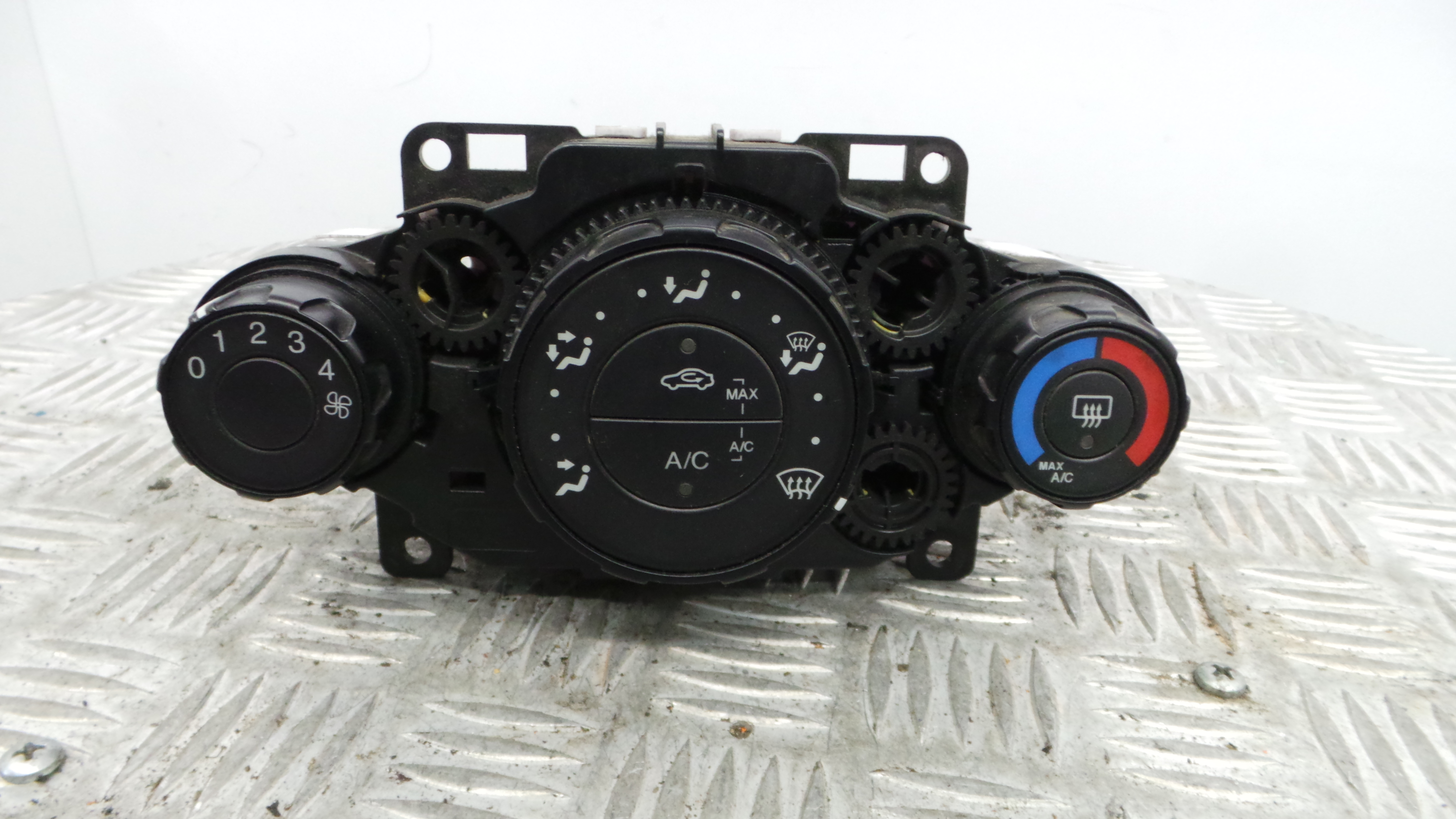 Comando da Sofagem / Climatronic 8A61-19980-AF - FORD FIESTA VI (CB1, CCN)-33640221 Comando da Sofagem / Climatronic 8A61-19980-AF - FORD FIESTA VI (CB1, CCN)-33640221