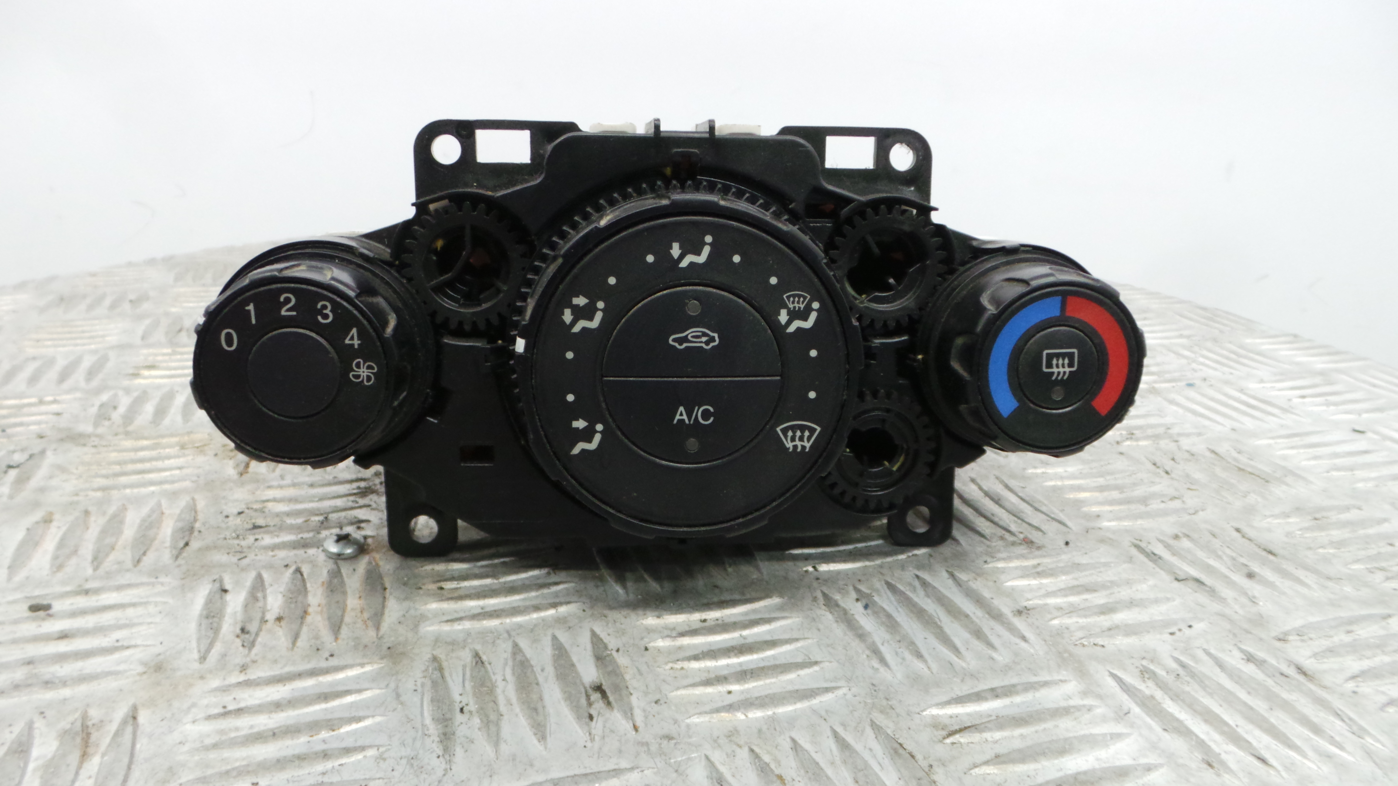 Comando da Sofagem / Climatronic 8A61-19980-AE - FORD FIESTA VI (CB1, CCN)-33640224 Comando da Sofagem / Climatronic 8A61-19980-AE - FORD FIESTA VI (CB1, CCN)-33640224