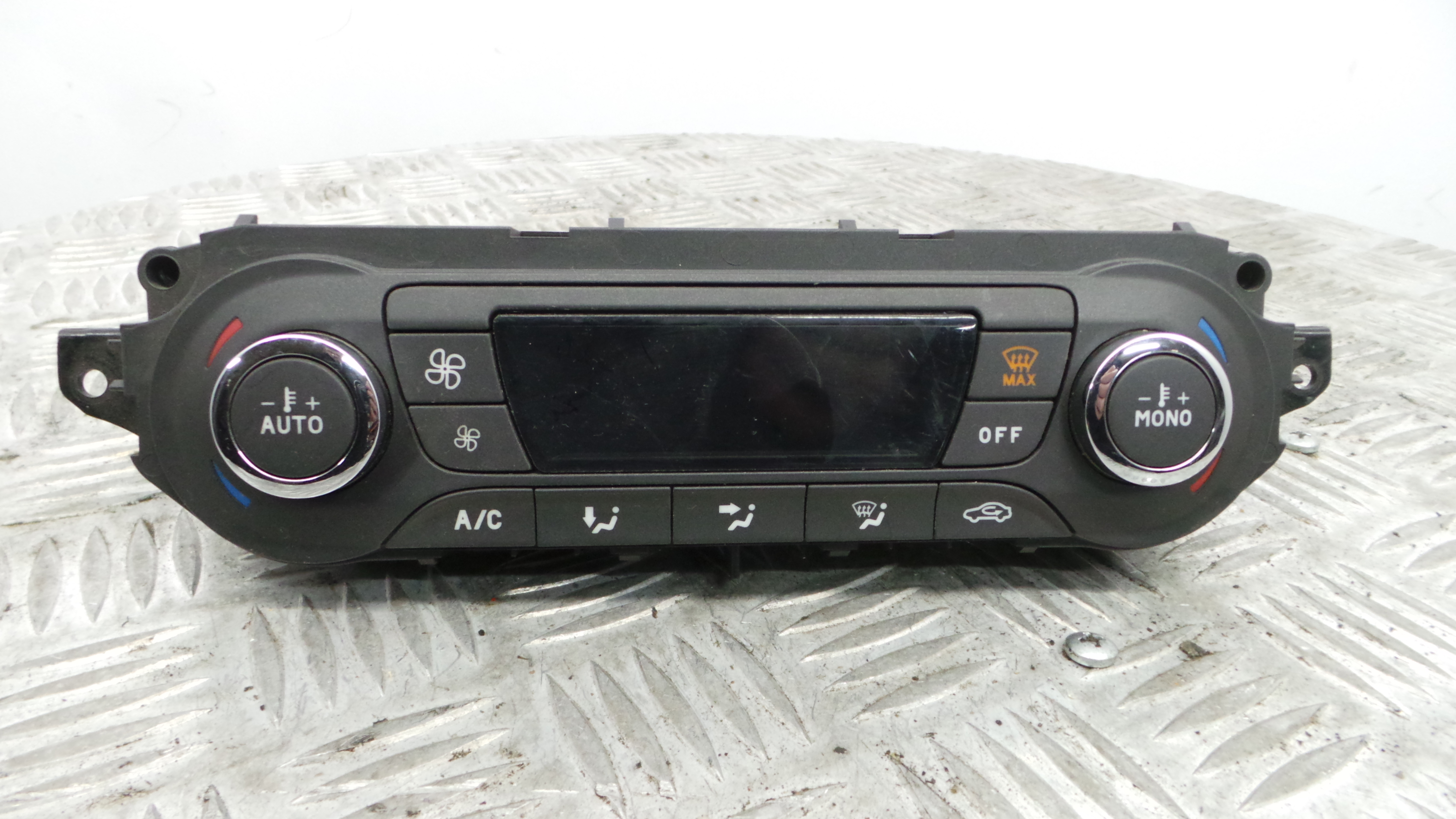 Comando da Sofagem / Climatronic 7M5T-18C612-AJ - FORD FOCUS III-33640230 Comando da Sofagem / Climatronic 7M5T-18C612-AJ - FORD FOCUS III-33640230