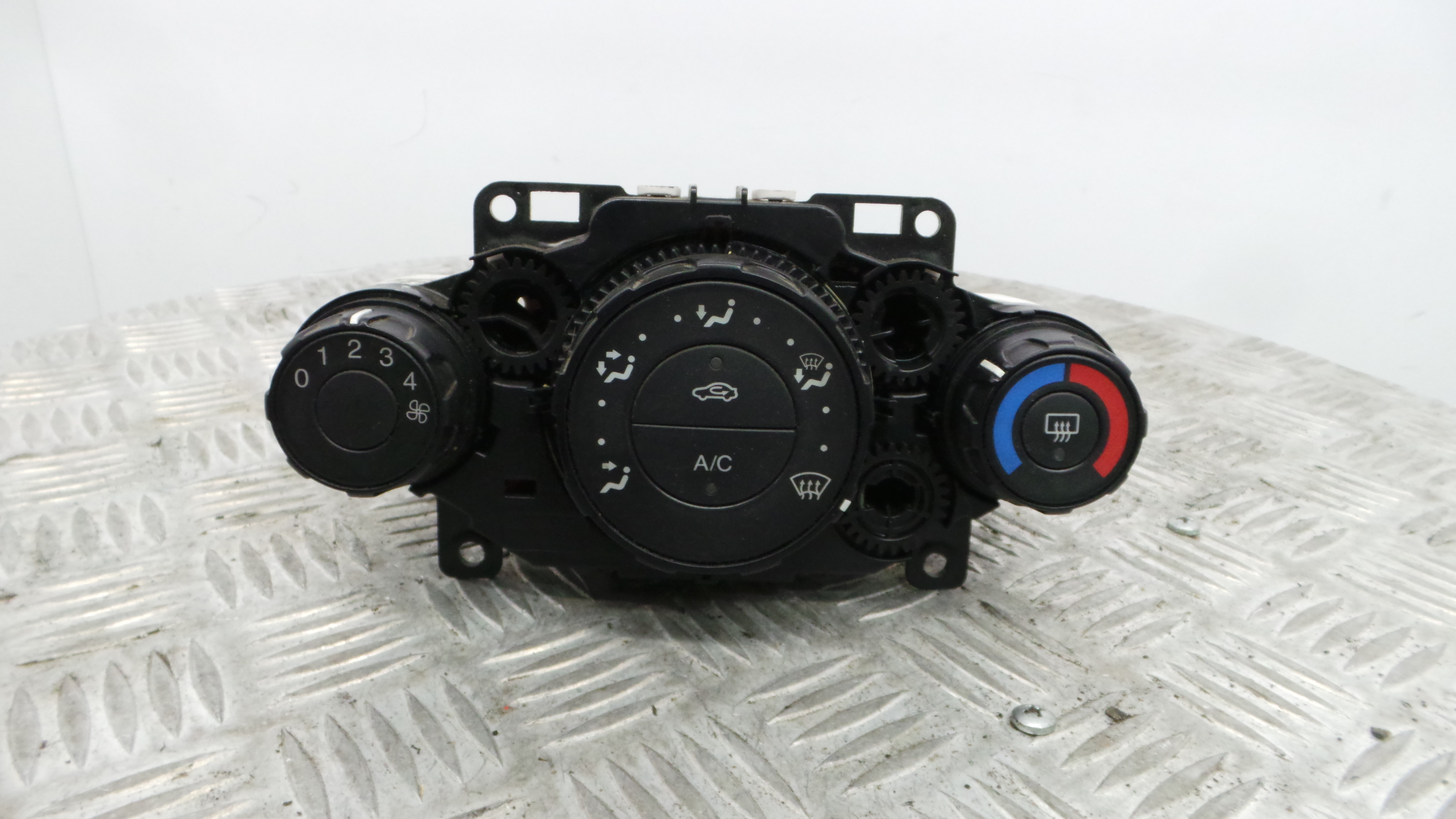 Comando da Sofagem / Climatronic 8A61-19980-AE - FORD FIESTA VI (CB1, CCN)-33640236 Comando da Sofagem / Climatronic 8A61-19980-AE - FORD FIESTA VI (CB1, CCN)-33640236