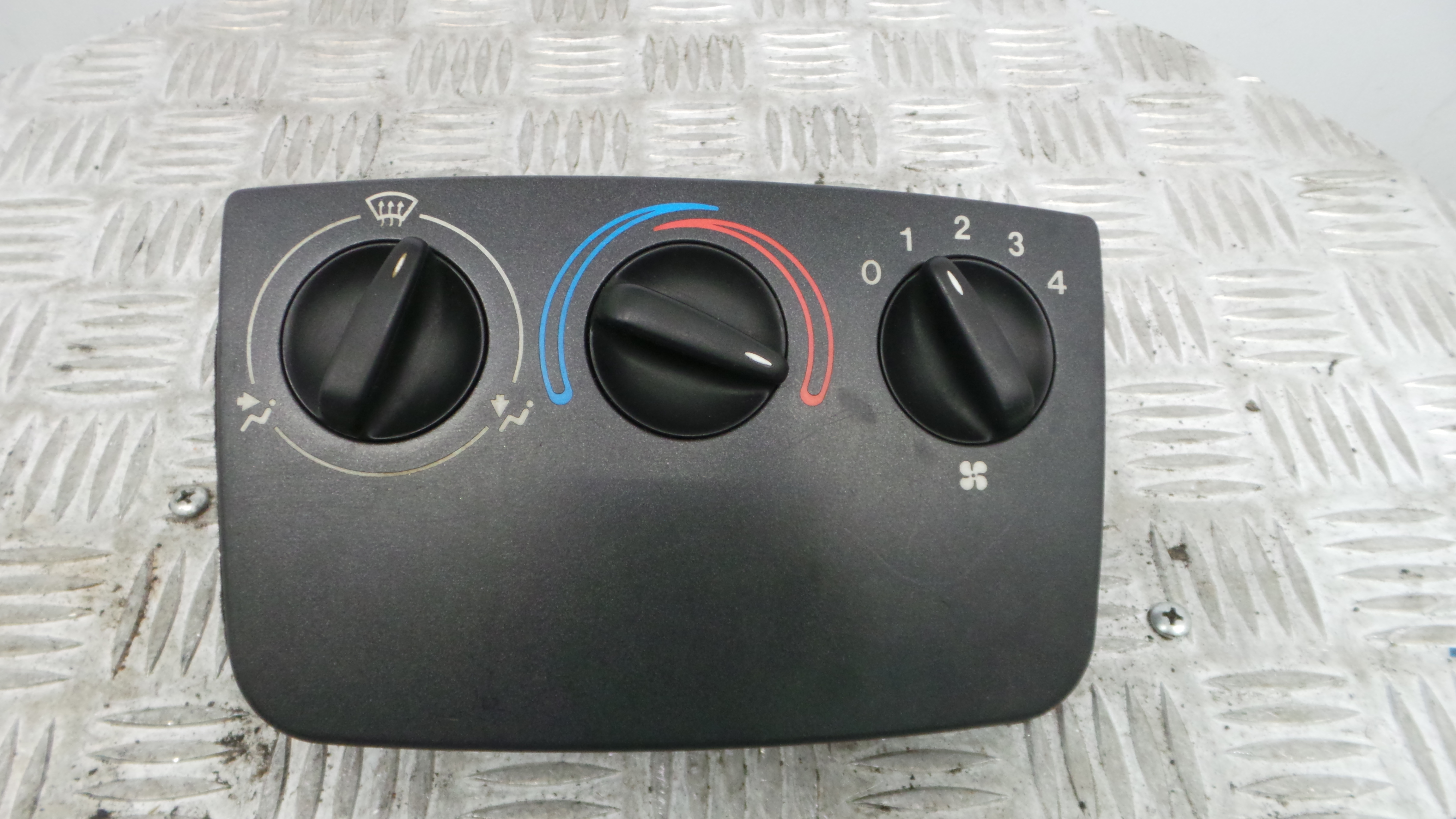 Comando da Sofagem / Climatronic 96FP-19A522-DA - FORD FIESTA IV (JA_, JB_), FIESTA Mk IV (JA_, JB_)-33640306