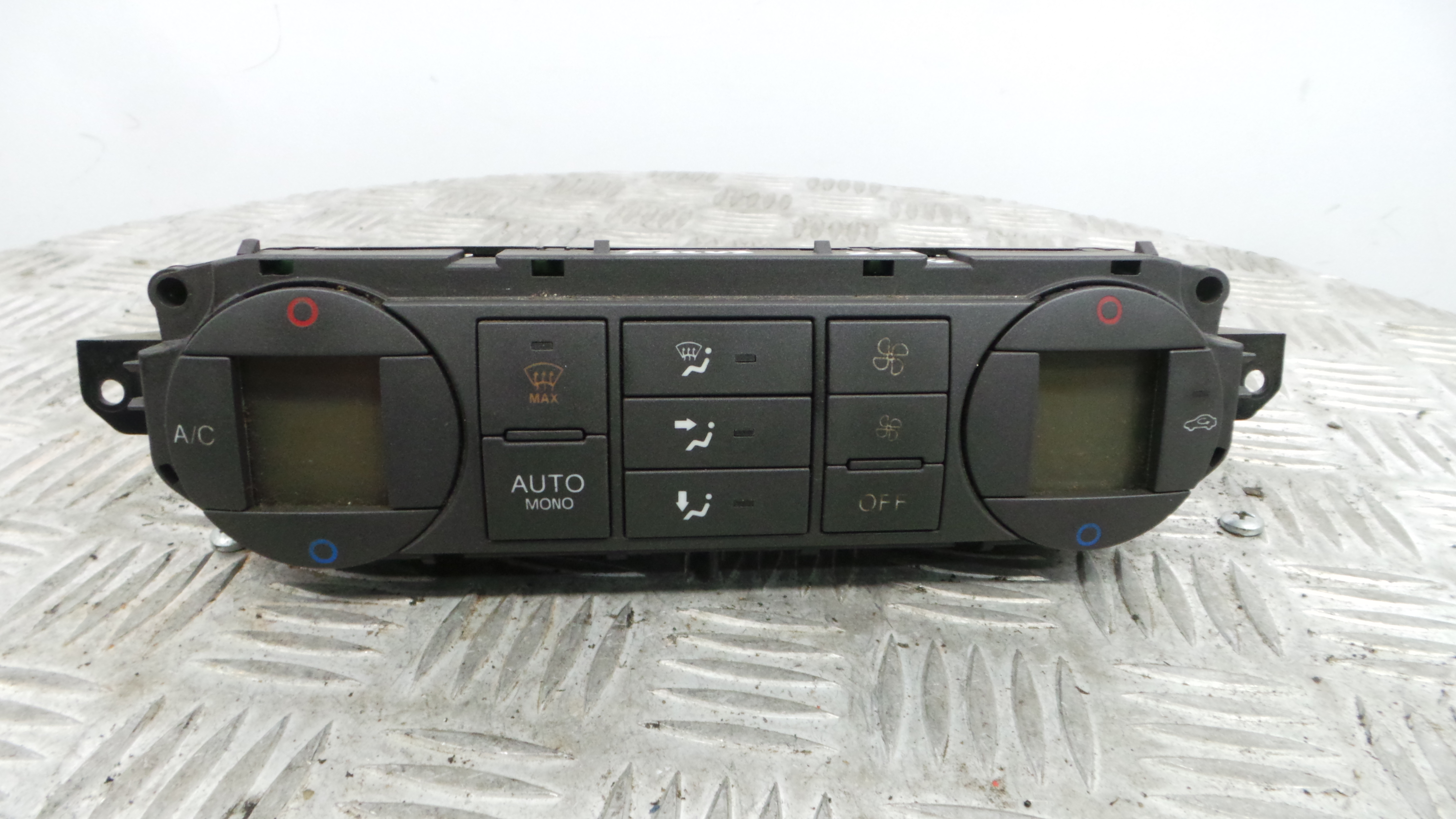 Comando da Sofagem / Climatronic 6N4T-18C612-AC - FORD FOCUS II (DA_, HCP, DP)-33640310