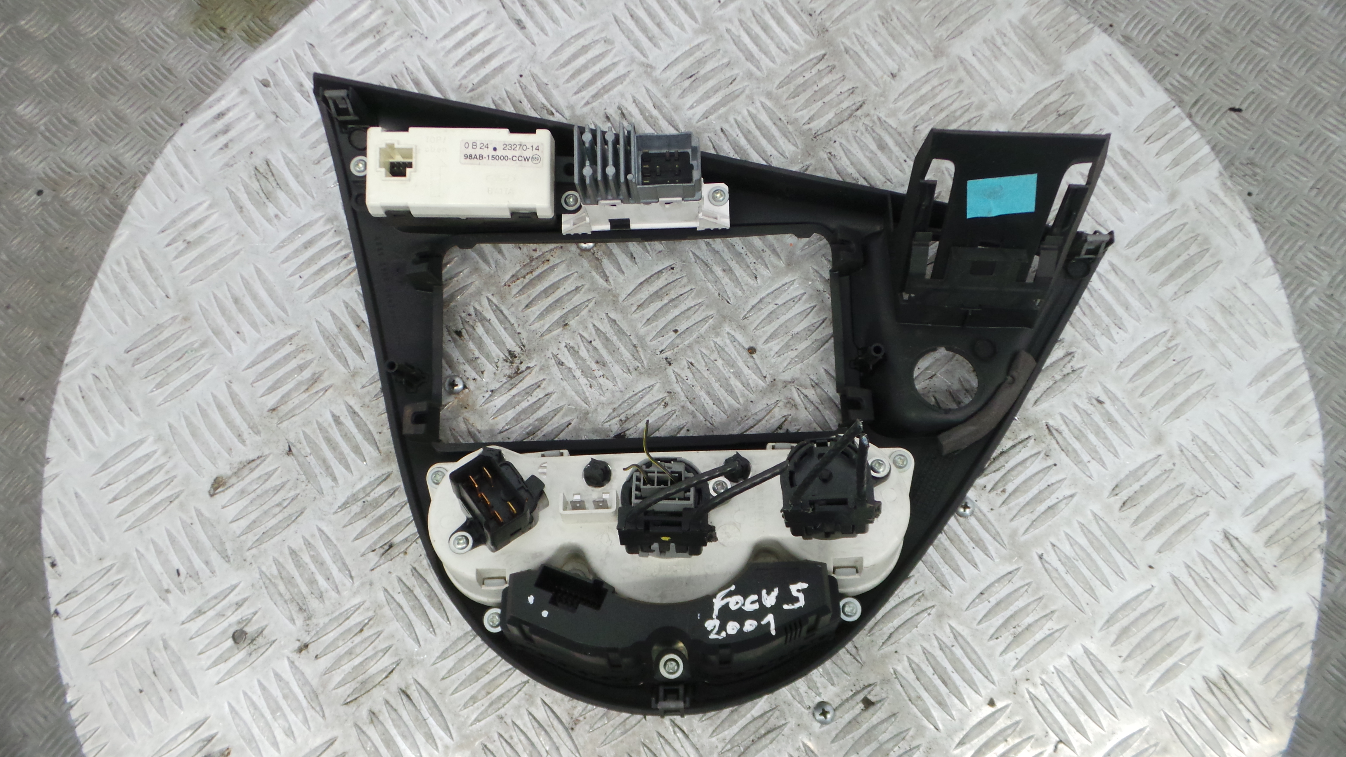 Comando da Sofagem / Climatronic 98AB-18C419-AF - FORD FOCUS I (DAW, DBW)-33640333