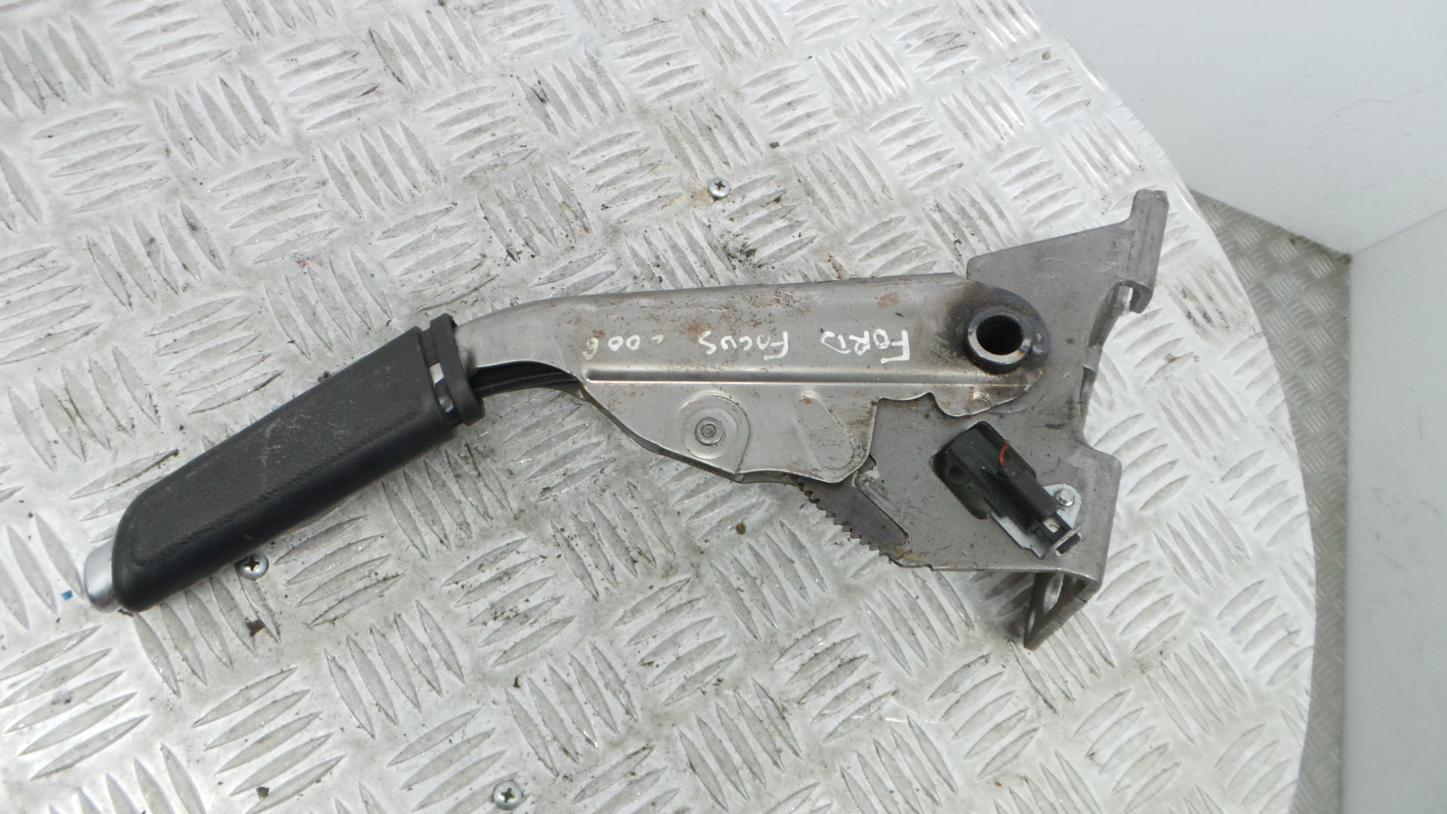 Travão de Mão  3M51-2780-BH - FORD FOCUS II (DA_, HCP, DP)-33640371