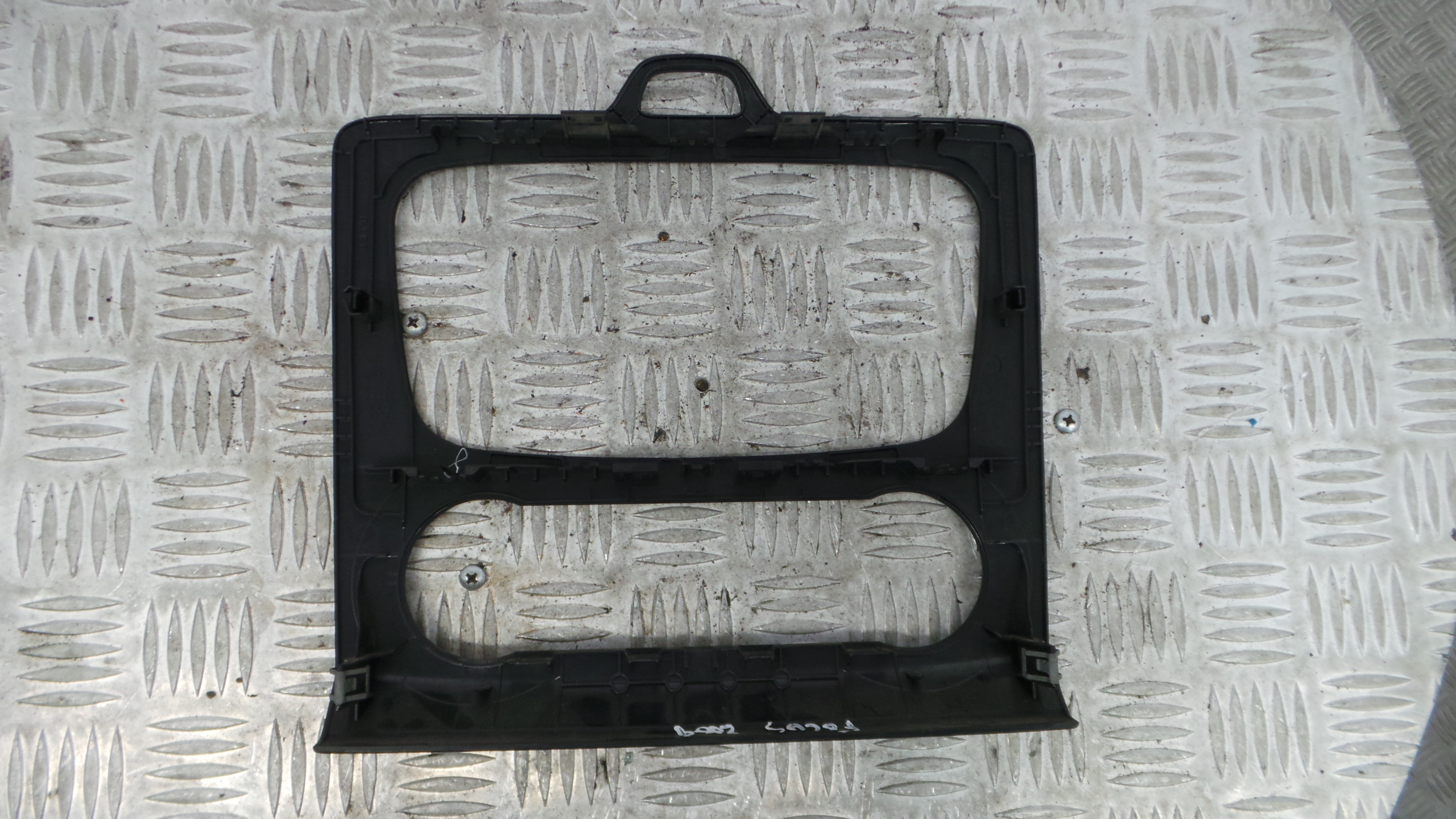 Aro Consola Central 7M51-18522-DW - FORD FOCUS II (DA_, HCP, DP)-33640487