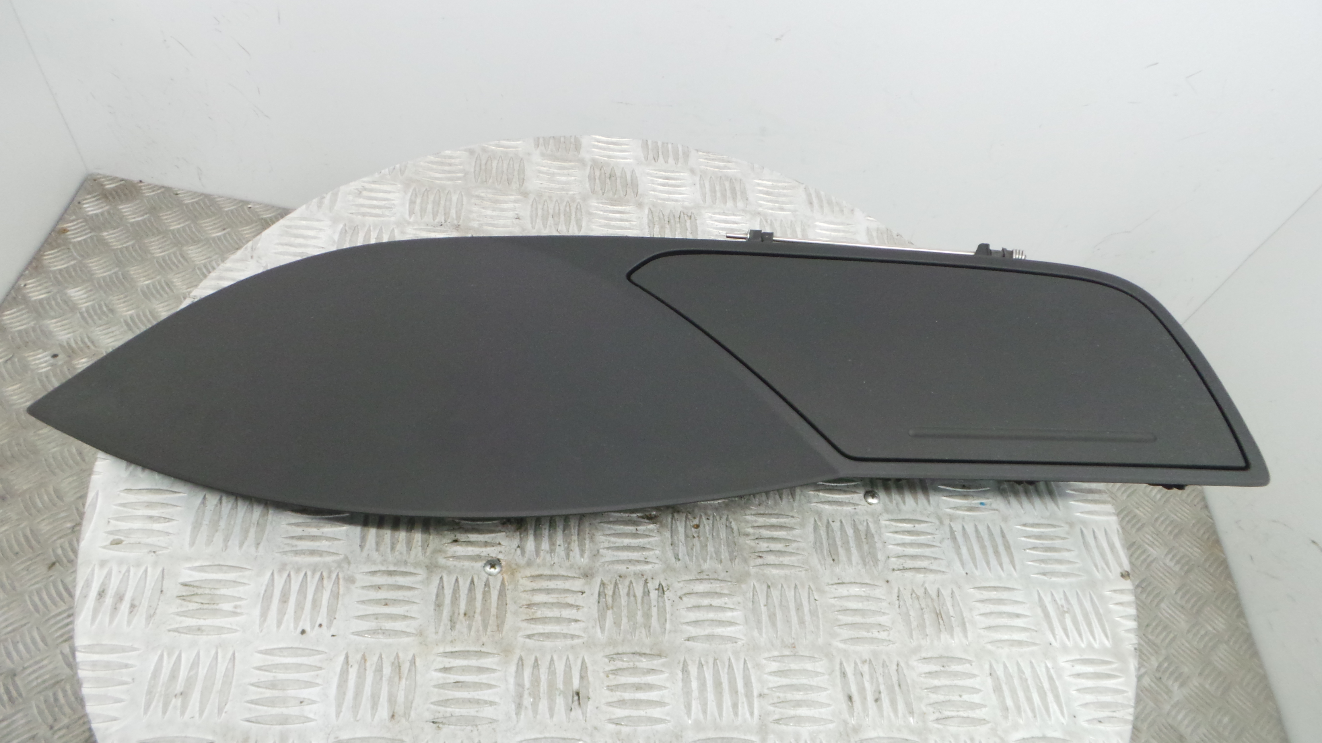 Aro Consola Central 4M51-A20164-AJW - FORD FOCUS II (DA_, HCP, DP)-33640509 Aro Consola Central 4M51-A20164-AJW - FORD FOCUS II (DA_, HCP, DP)-33640509
