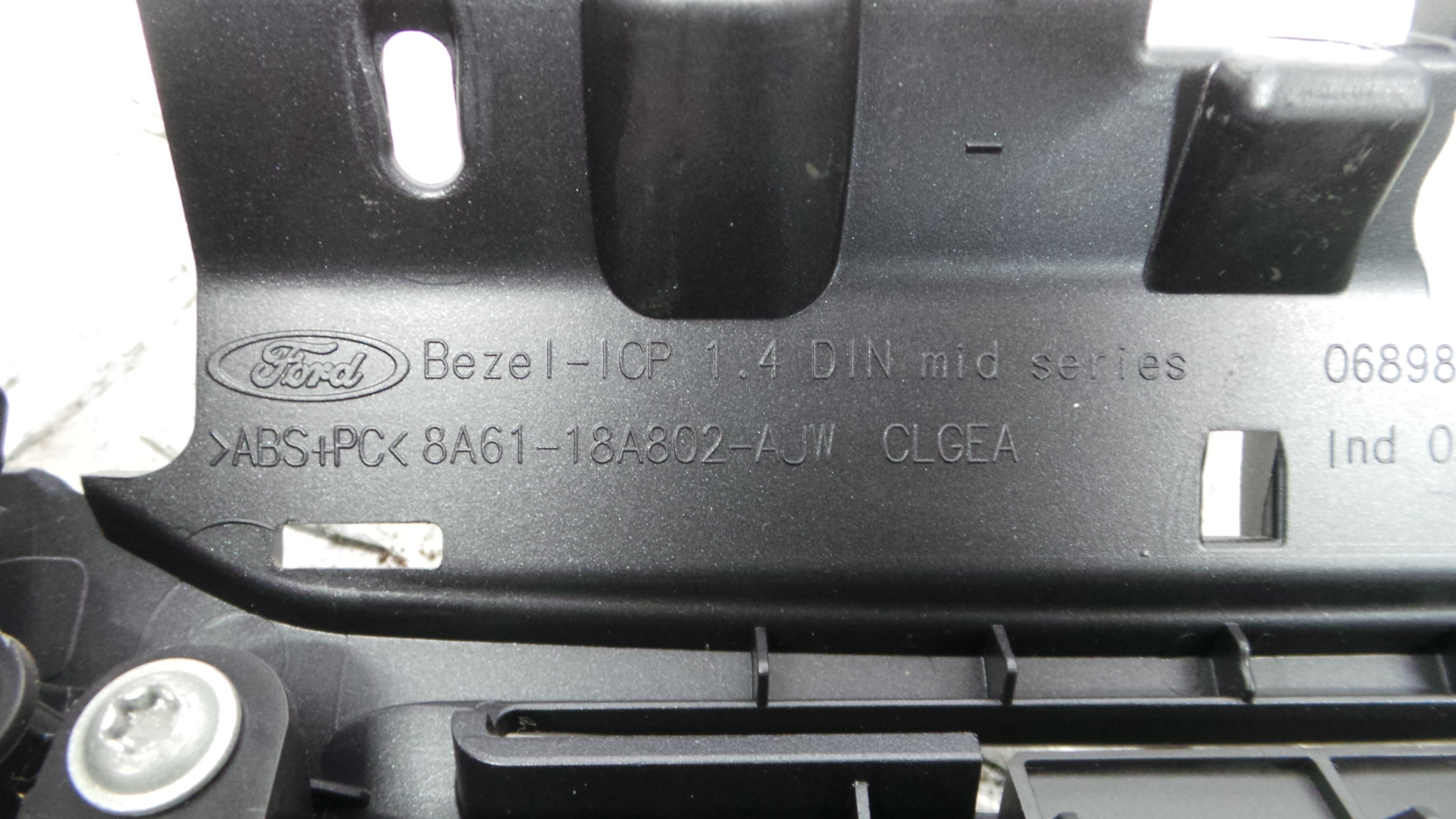 Auto-rádios 8A6T-18K811-AD - FORD FIESTA VI (CB1, CCN)-33640518