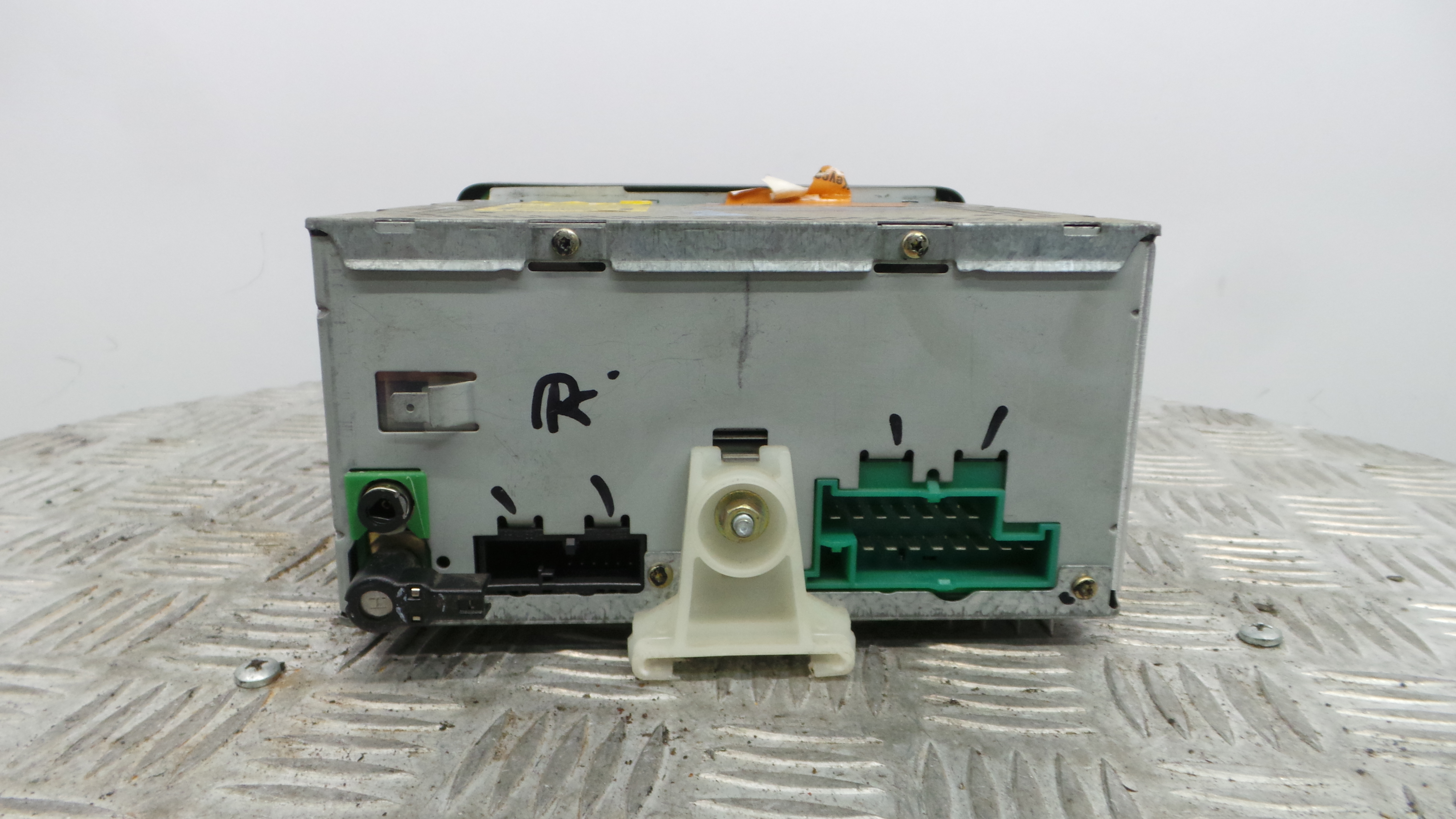 Auto-rádios 1S7F-18C815-CB - FORD MONDEO III (B5Y)-33640526