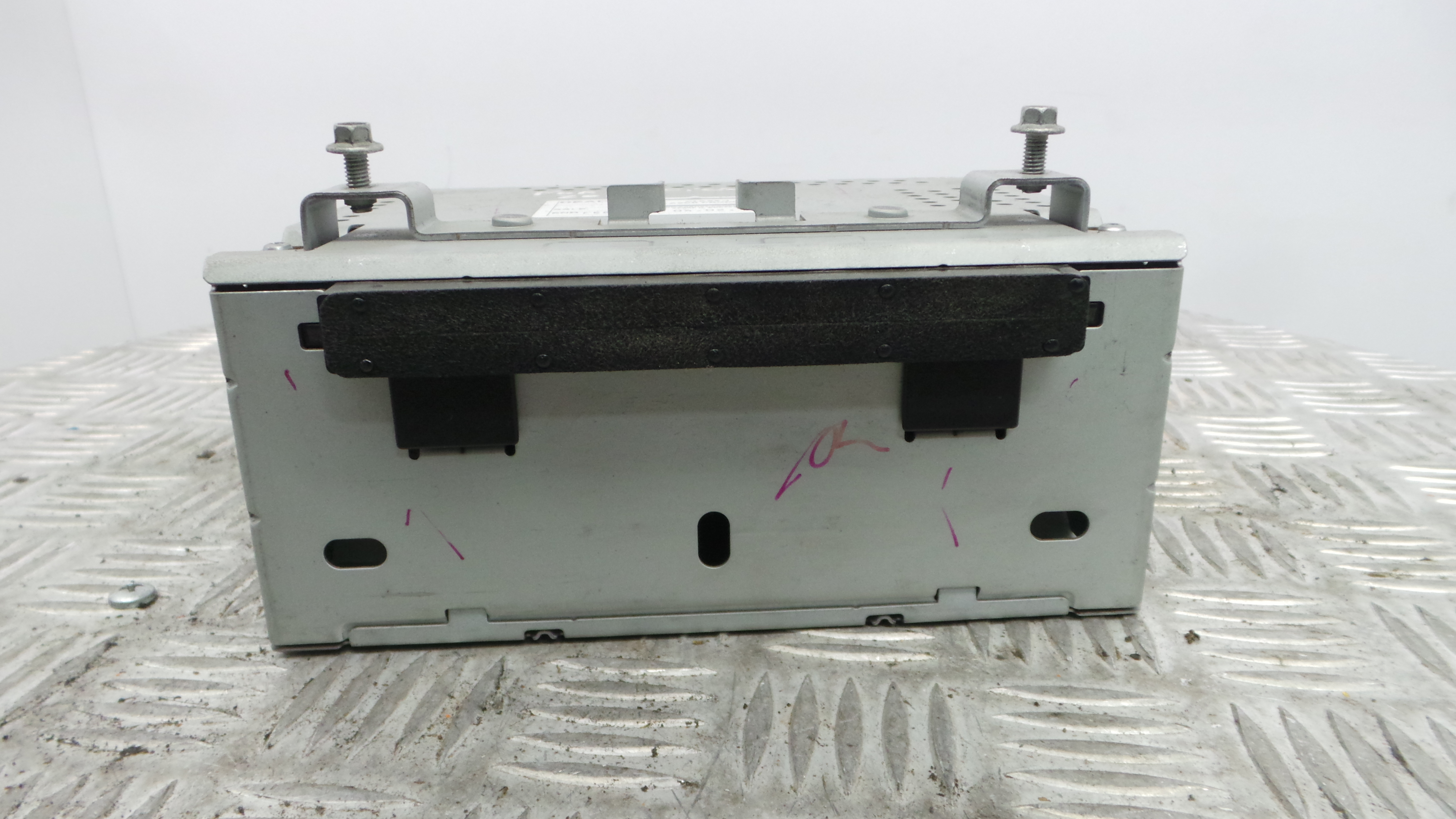 Auto-rádios AA6T-18C815-AD - FORD FIESTA VI (CB1, CCN)-33640529