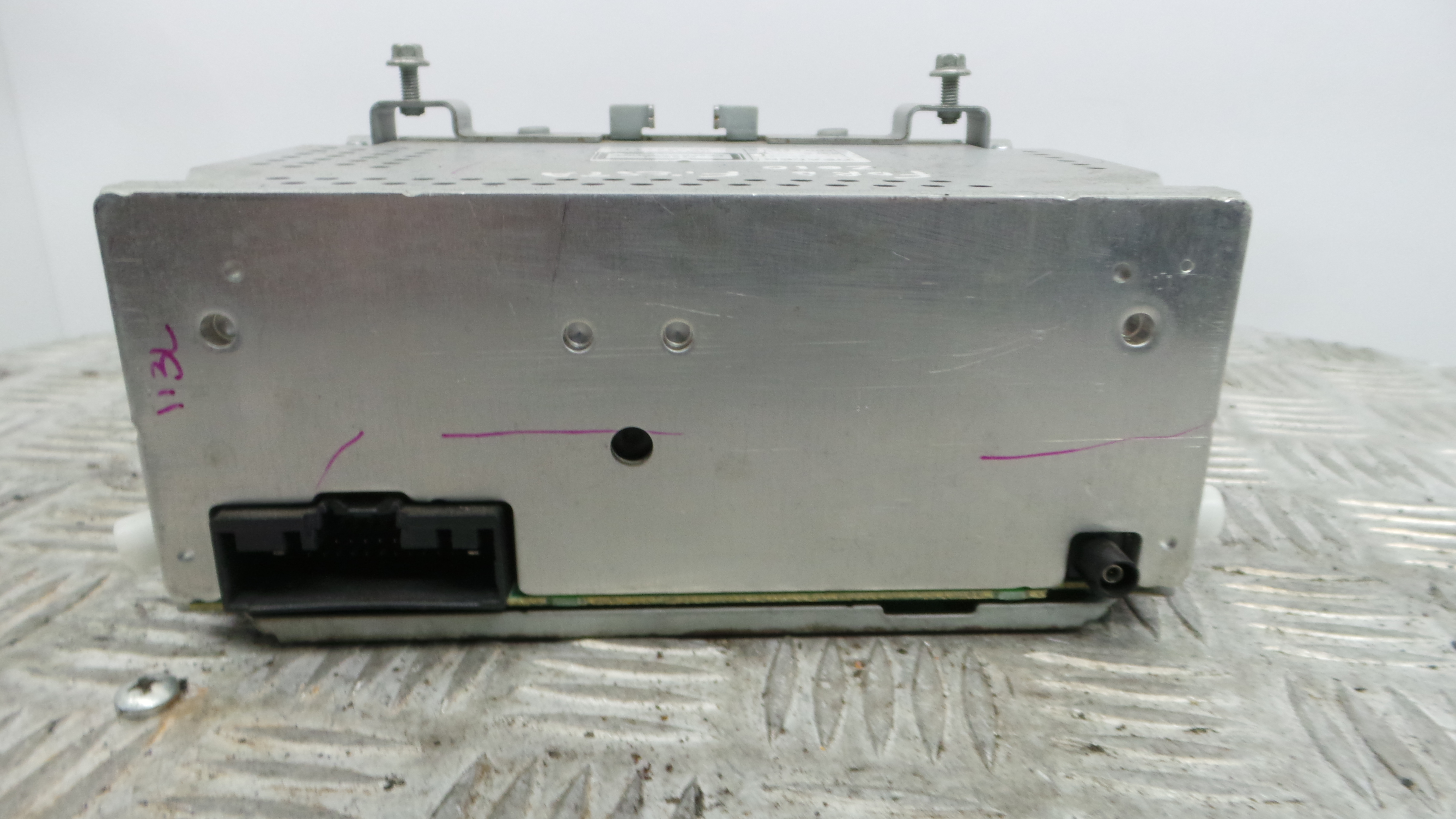 Auto-rádios AA6T-18C815-AD - FORD FIESTA VI (CB1, CCN)-33640529