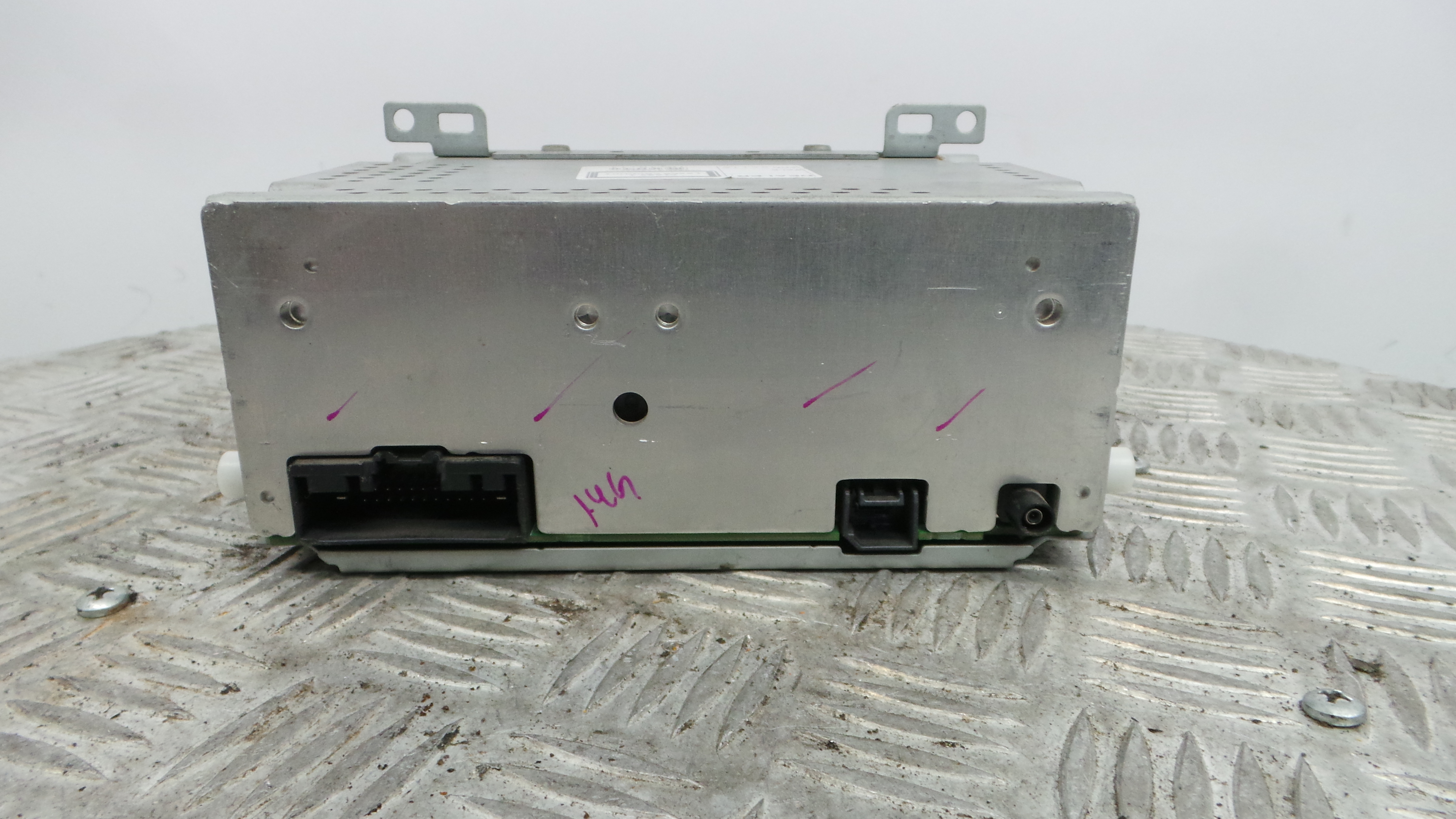 Auto-rádios BM5T-18C815-DF - FORD FOCUS III-33640532