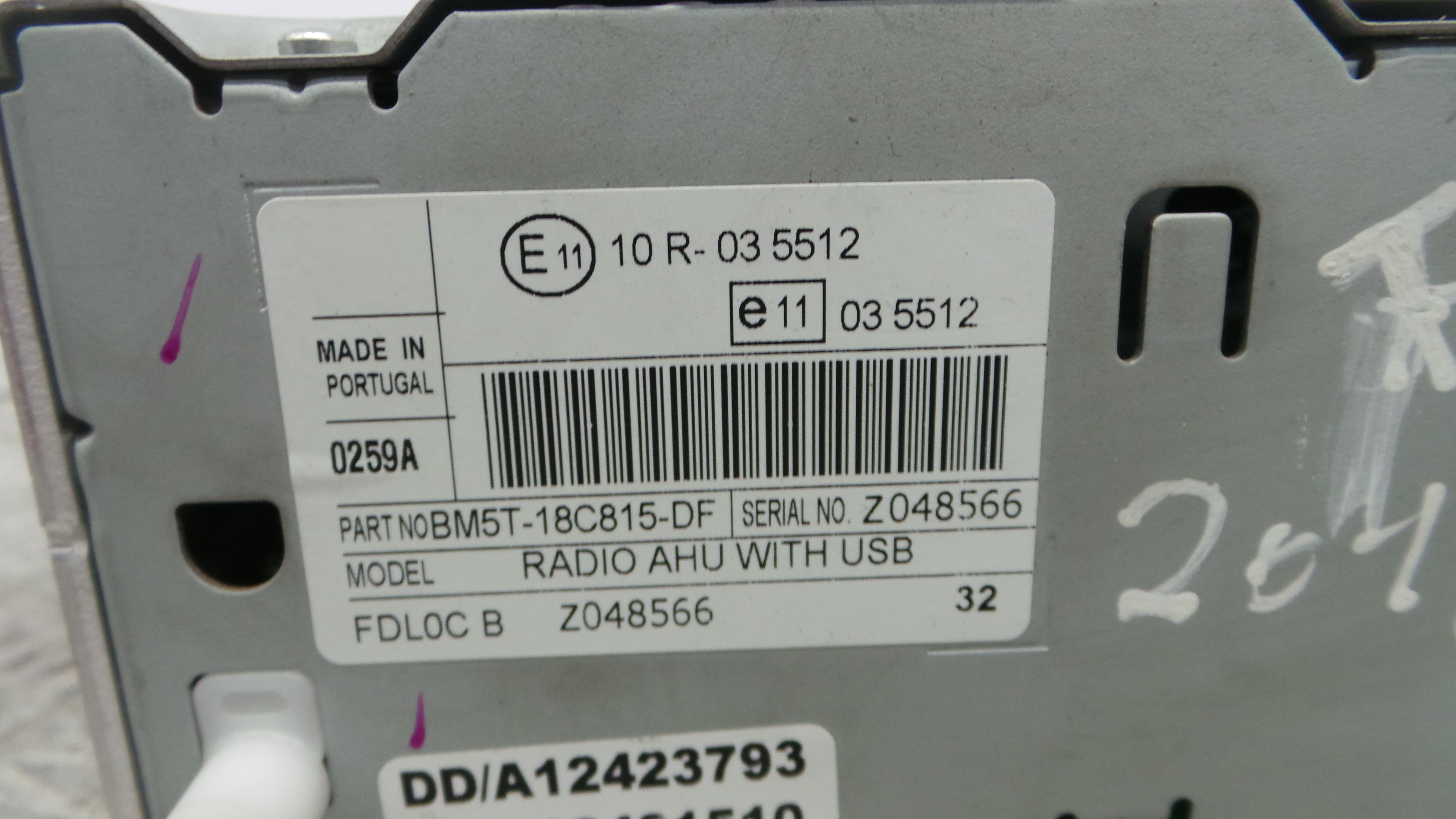 Auto-rádios BM5T-18C815-DF - FORD FOCUS III-33640532