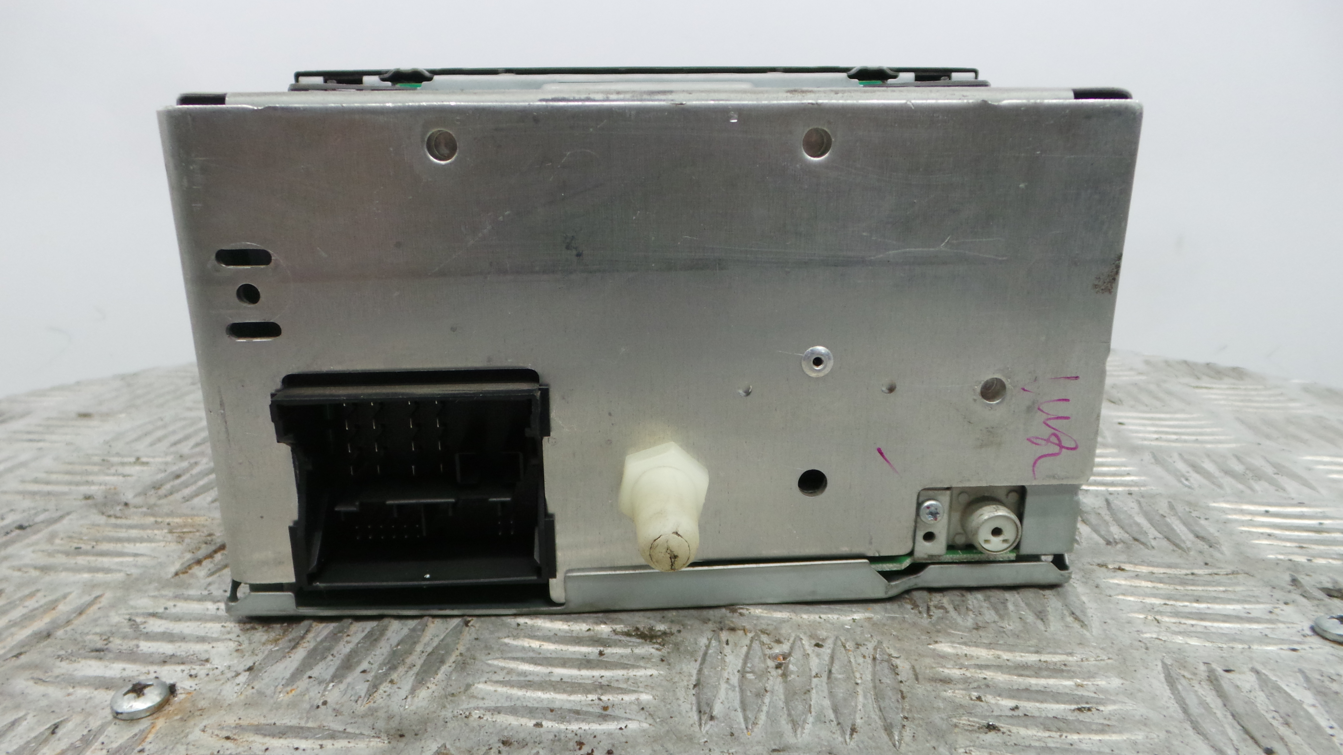 Auto-rádios 6S61-18C815-AJ - FORD FIESTA V (JH_, JD_)-33640538