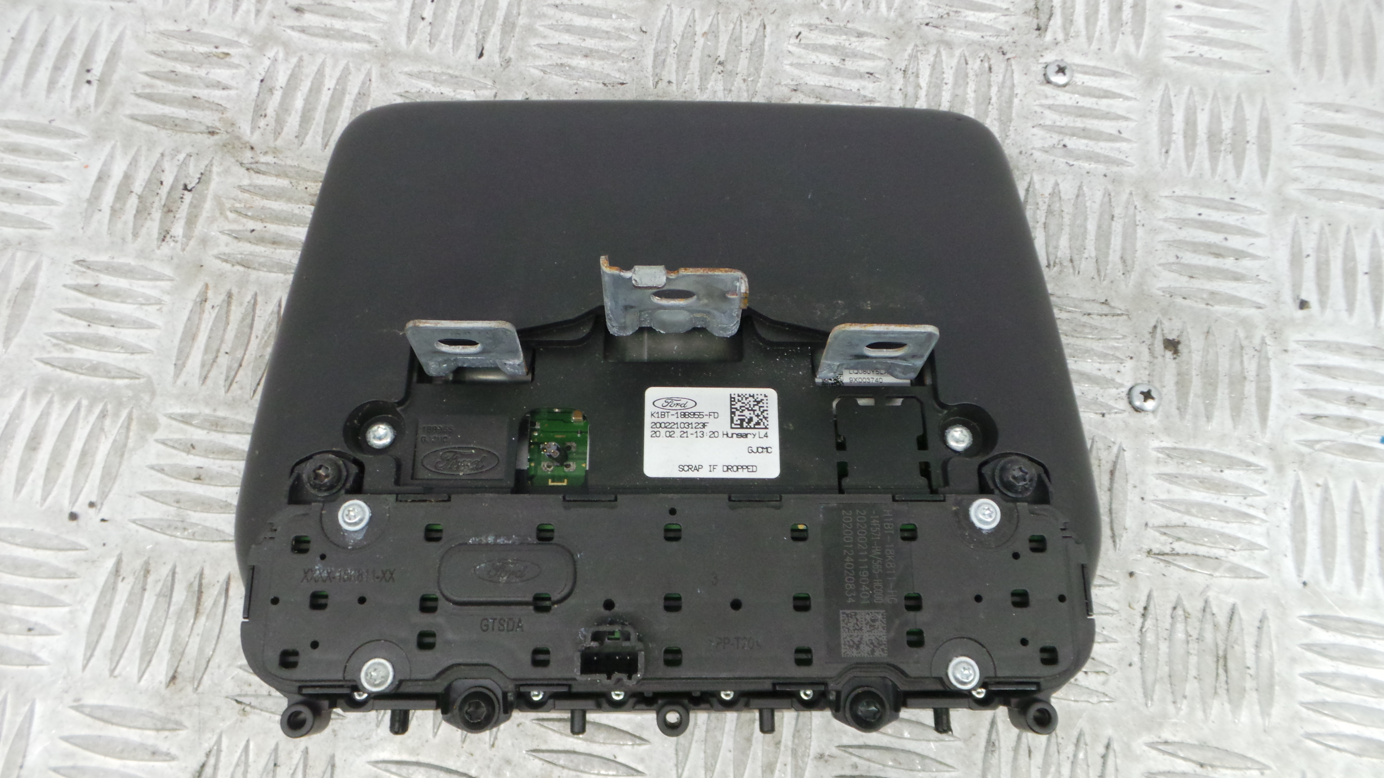 Auto-rádios K1BT-18B955-FD - FORD FIESTA VII (HJ, HF)-33640563