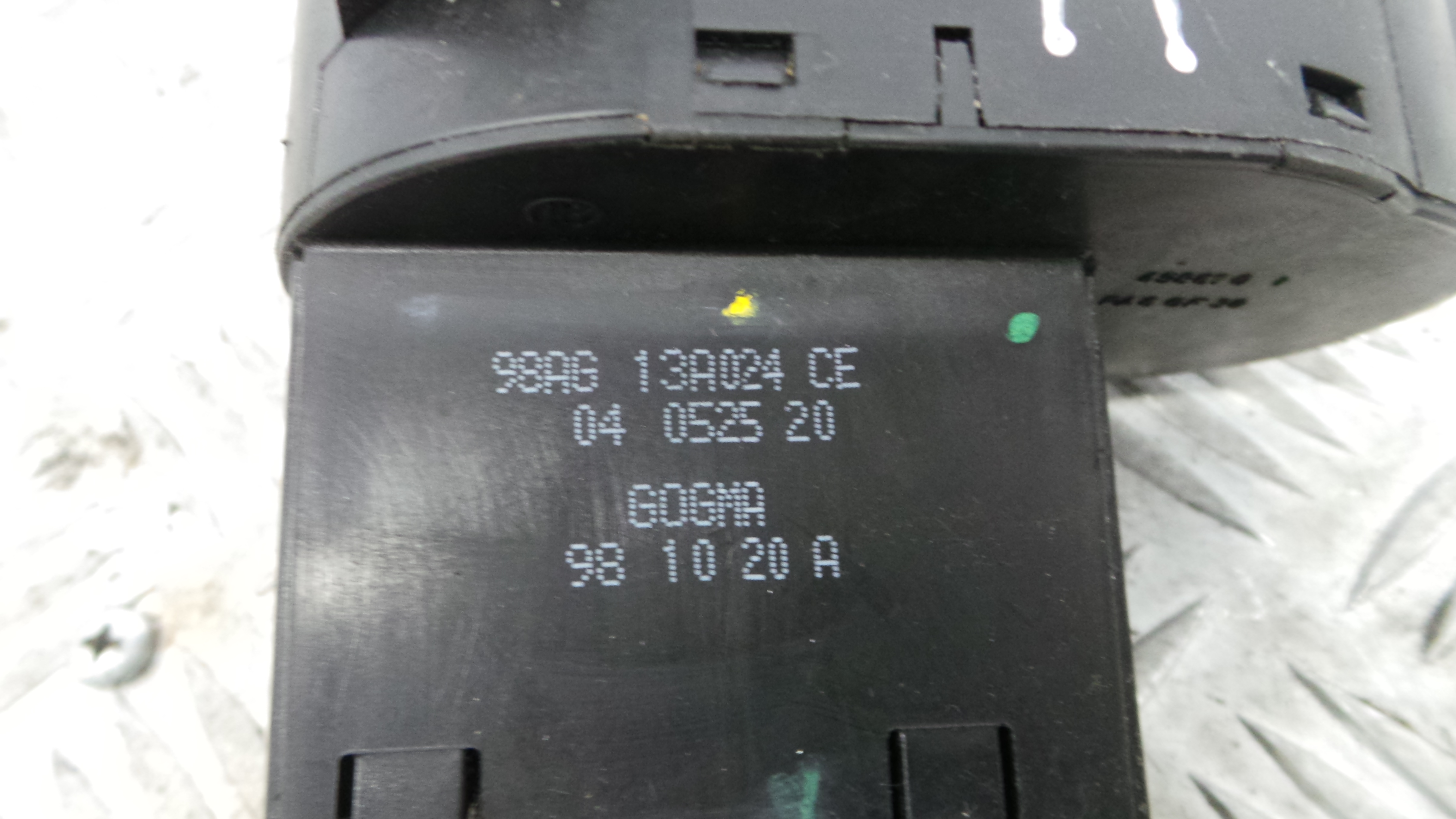 Comando das luzes  98AG-13A024-CE - FORD FOCUS I (DAW, DBW)-33641195