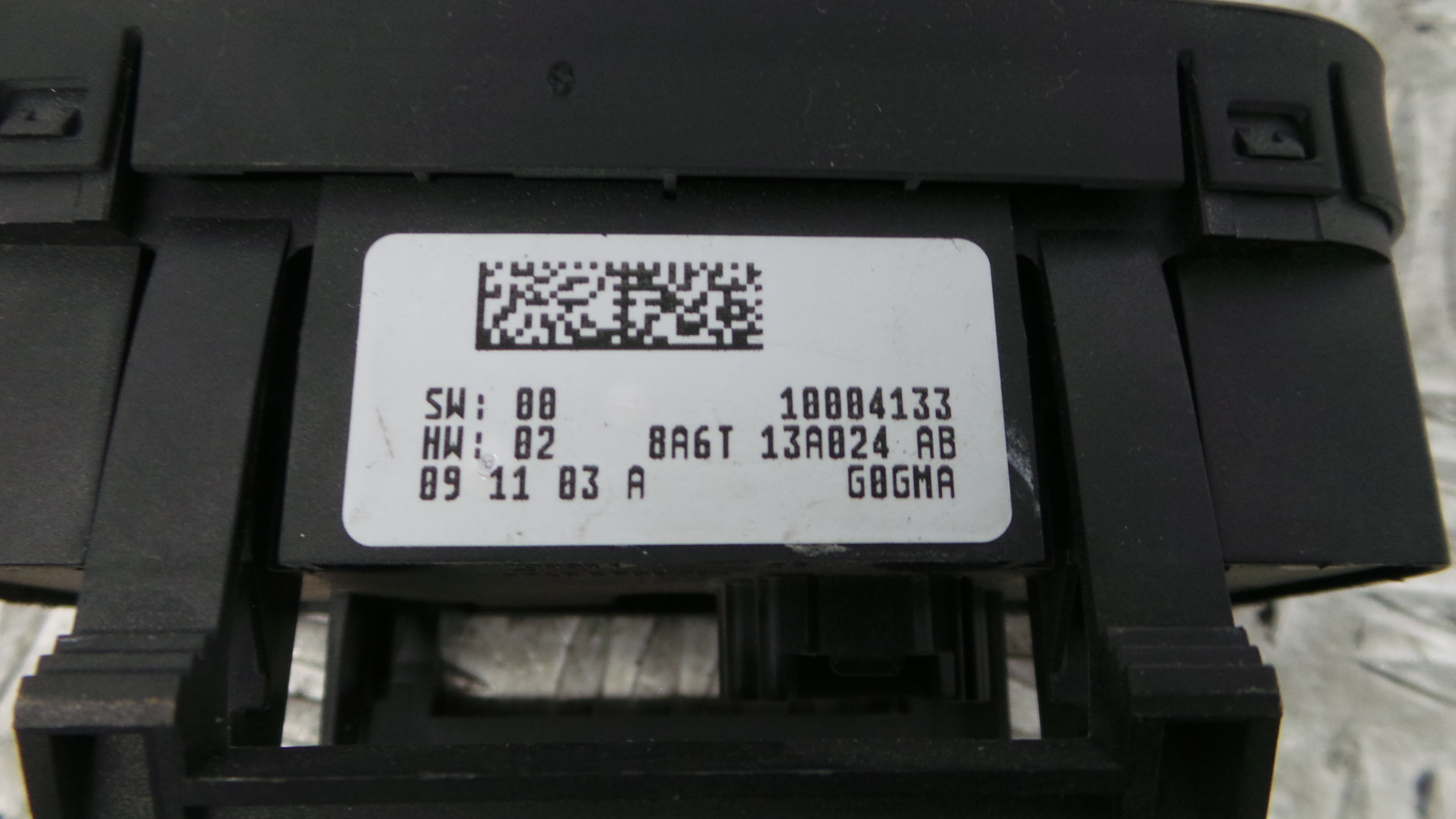 Comando das luzes 8A6T-13A024-AB - FORD FIESTA VI (CB1, CCN)-33641210