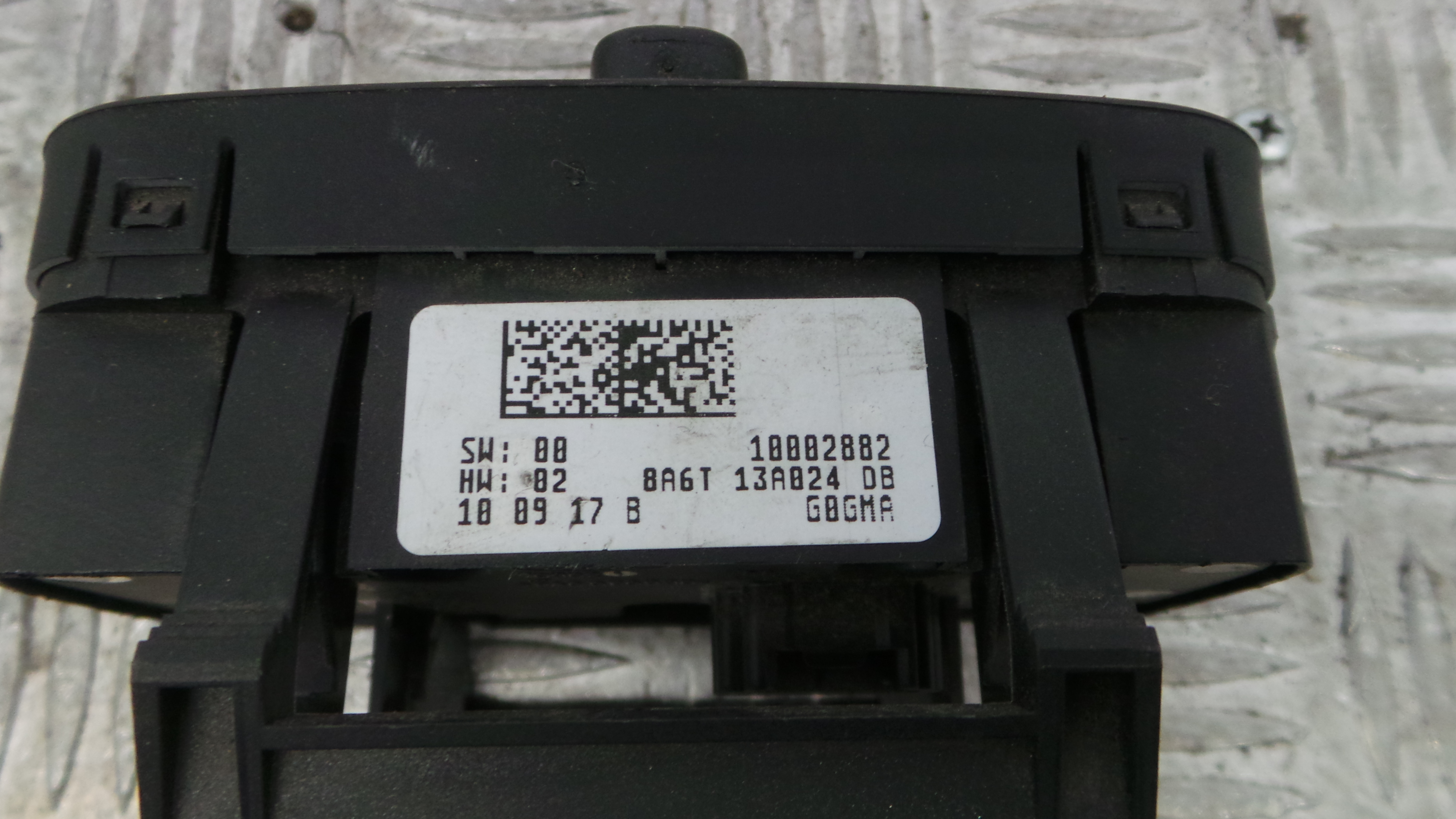 Comando das luzes  8A6T-13A024-DB - FORD FIESTA VI (CB1, CCN)-33641213