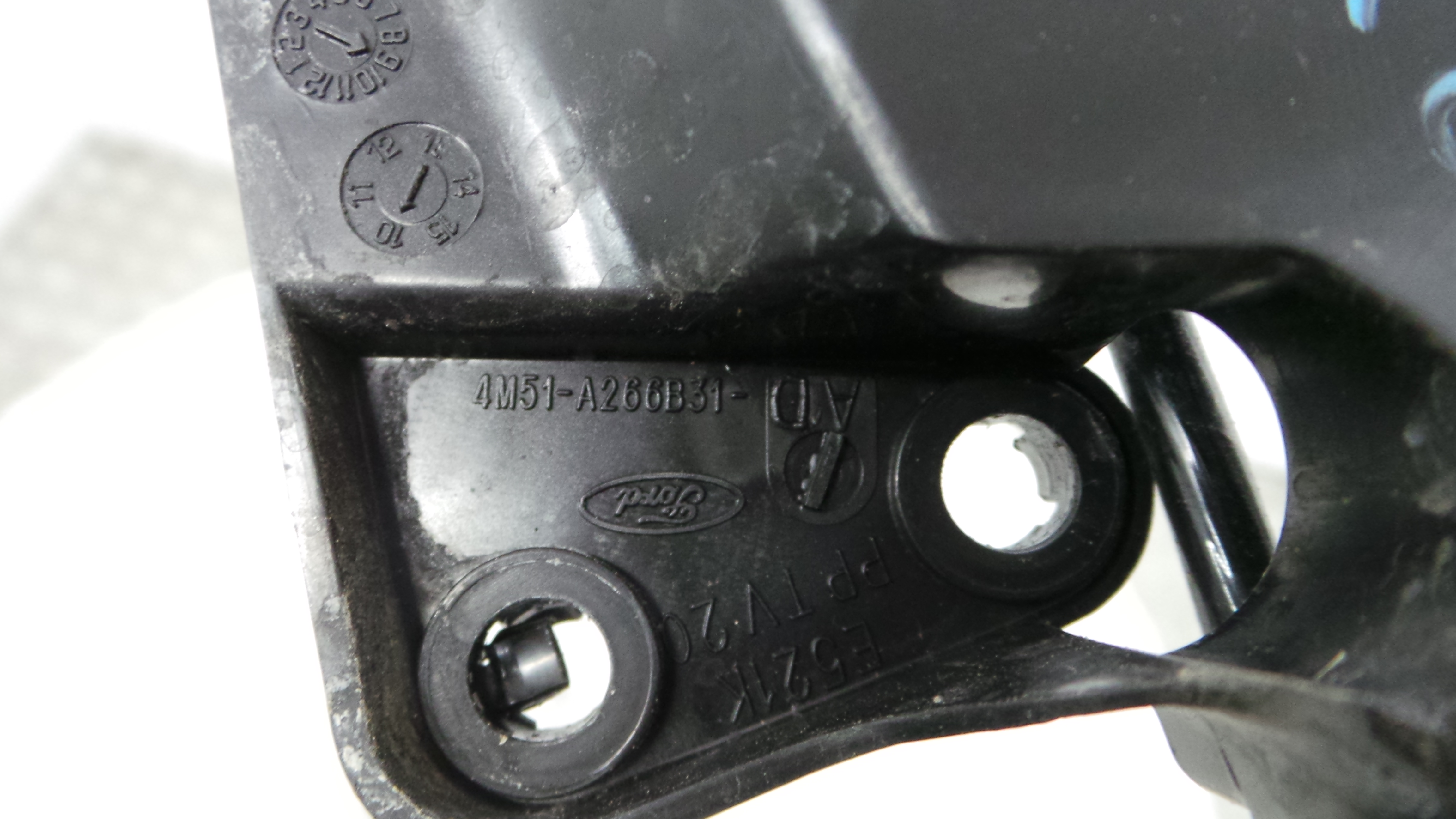 Fecho da Porta Trás Esq 4M5A-A26413-BE - FORD FOCUS II (DA_, HCP, DP)-33641768