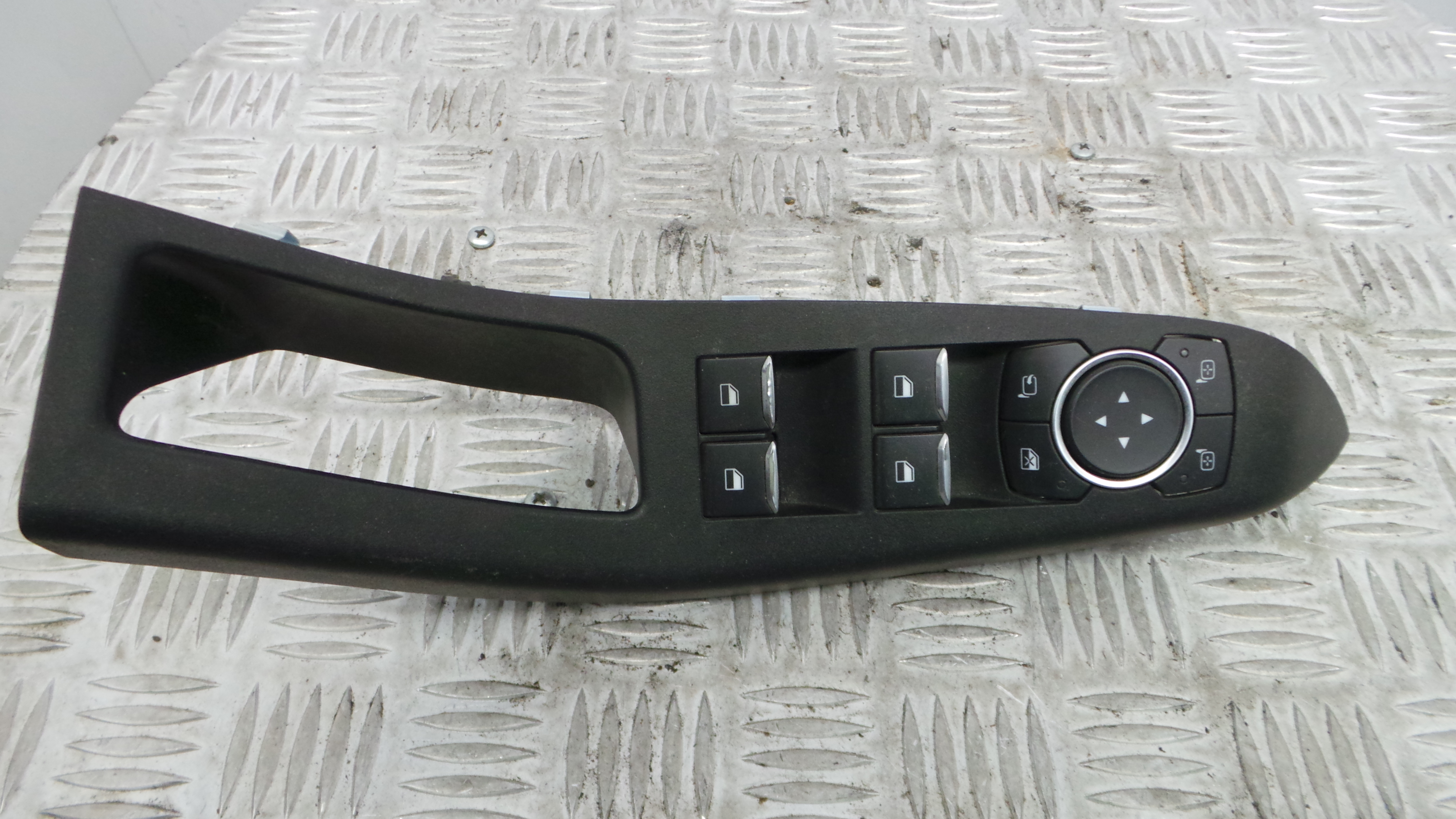 Interruptor / Comando Elevador Vidro Frente Esq H1BT-14540-DC - FORD FIESTA VII (HJ, HF)-33641797 Interruptor / Comando Elevador Vidro Frente Esq H1BT-14540-DC - FORD FIESTA VII (HJ, HF)-33641797