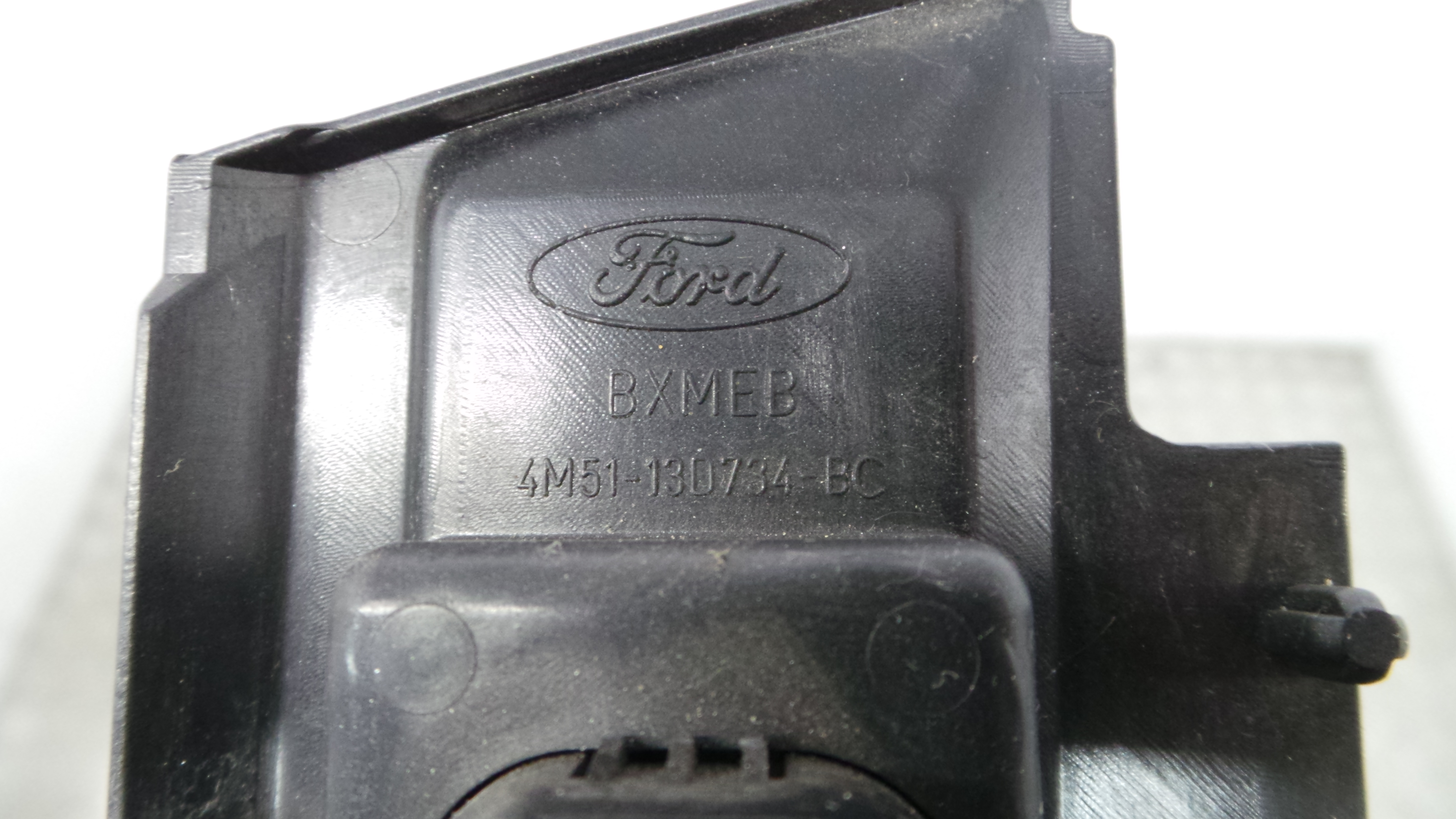 Botões da Consola 4M51-13D734-BC - FORD FOCUS II (DA_, HCP, DP)-33641806