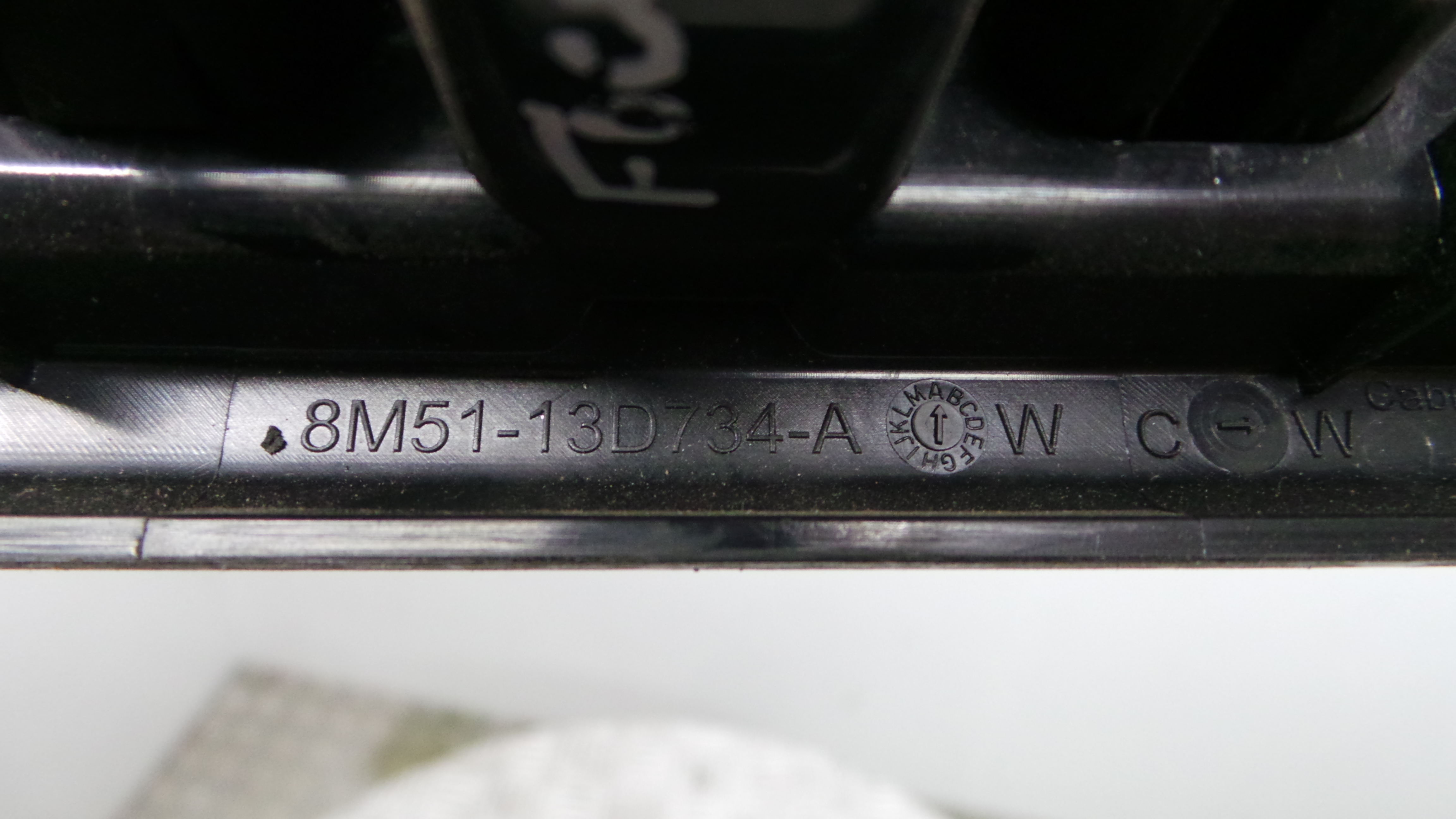 Botões da Consola 8M51-13D734-AW - FORD FOCUS III-33641809