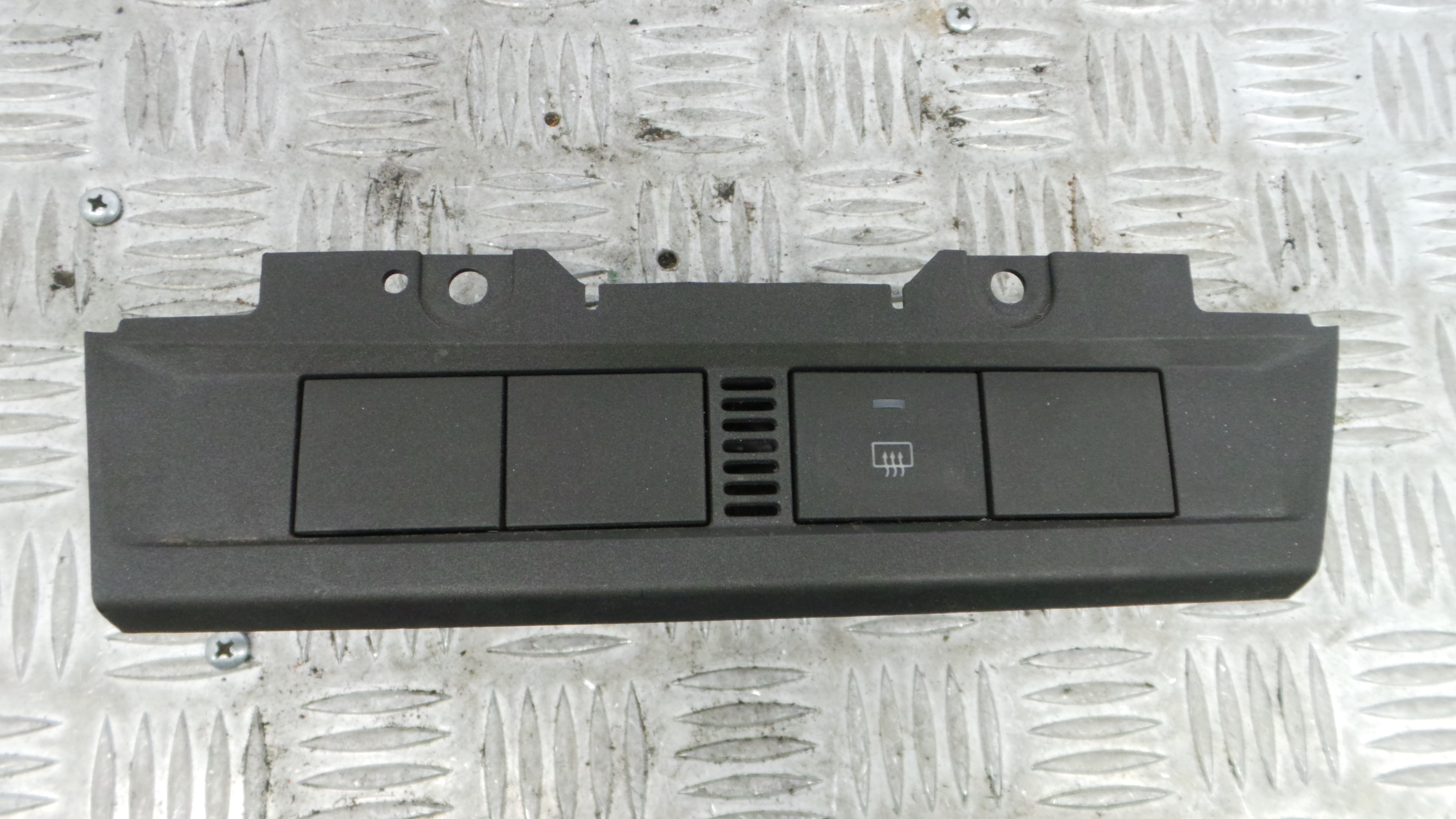 Botões da Consola  4M51-13D734-BC - FORD FOCUS II (DA_, HCP, DP)-33641818