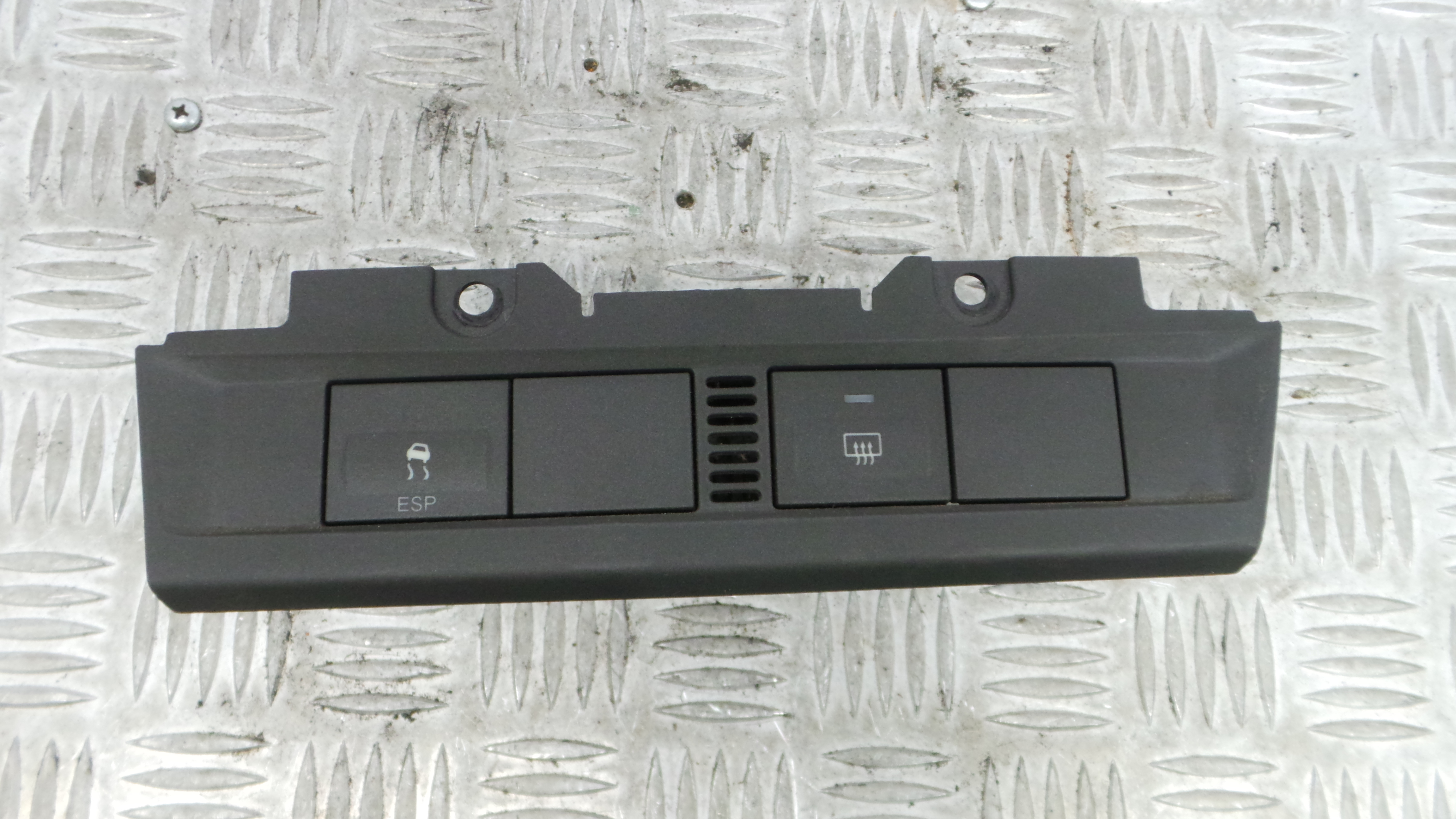 Botões da Consola  4M51-13D734-BB - FORD FOCUS II (DA_, HCP, DP)-33641821