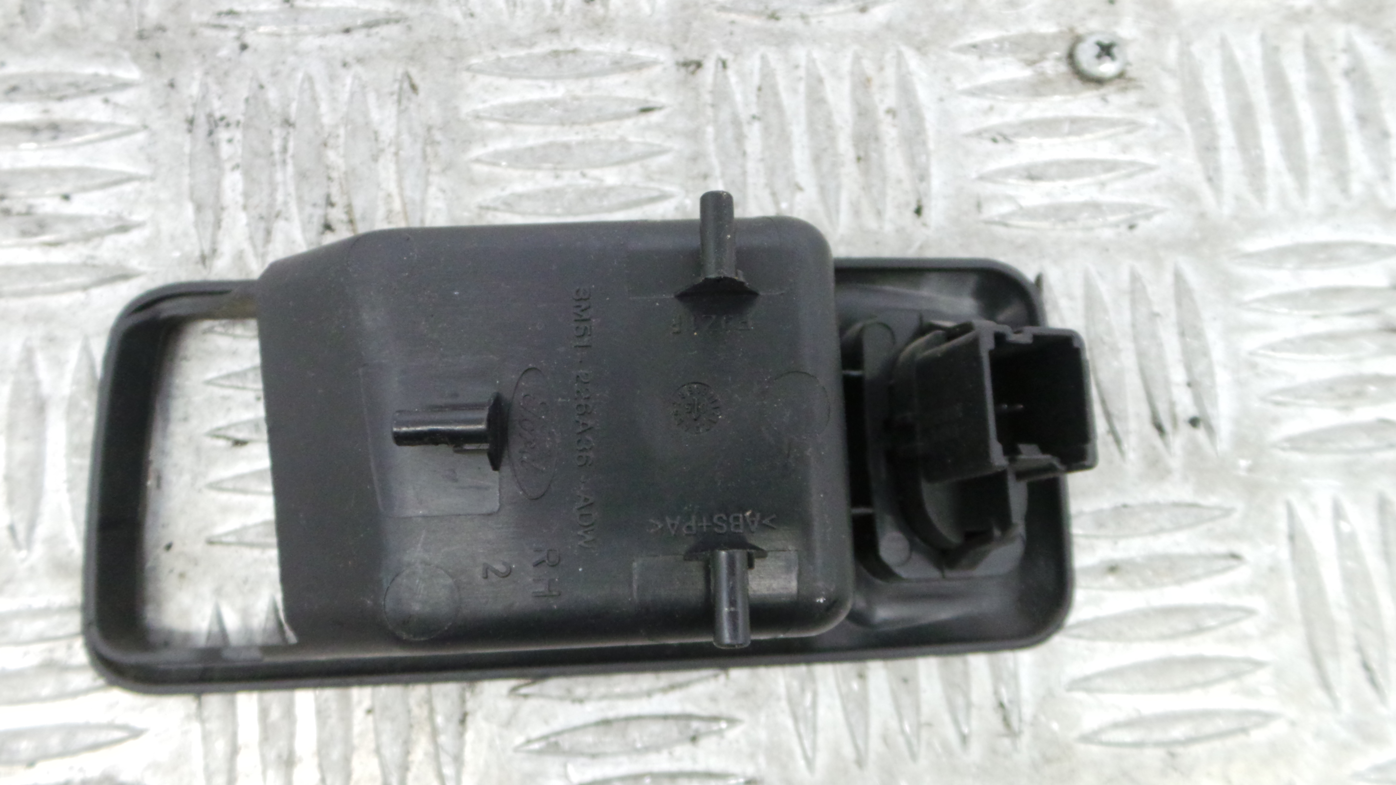 Interruptor / Comando Elevador Vidro Frente Dto  3M51-226A36-ADW - FORD FOCUS II (DA_, HCP, DP)-33641842